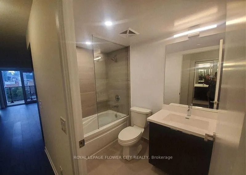219 Dundas Street E, #1005