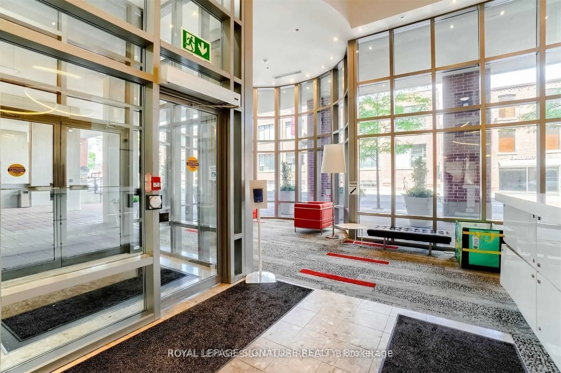 255 Richmond Street E, #1011