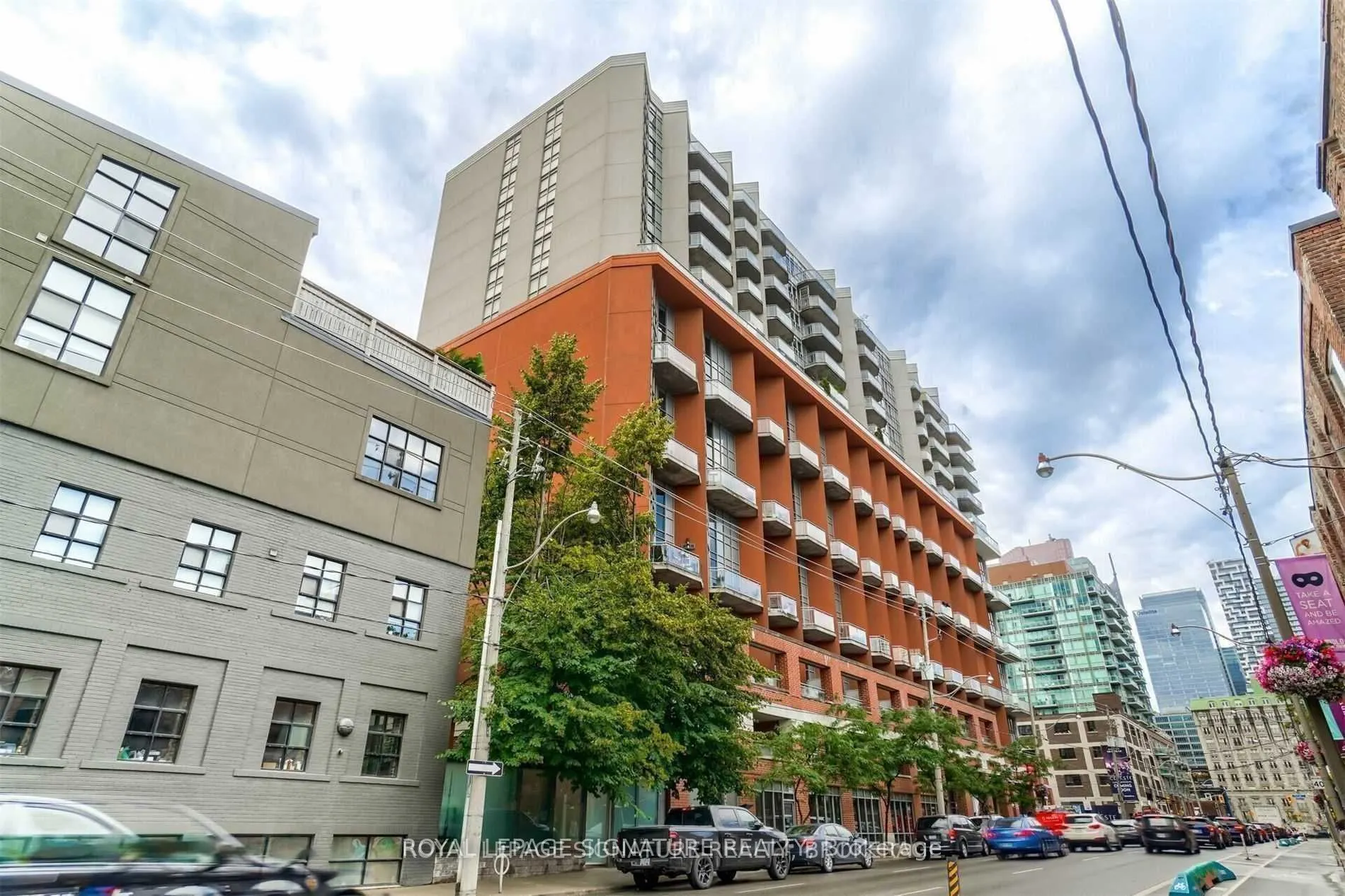 255 Richmond Street E, #1011