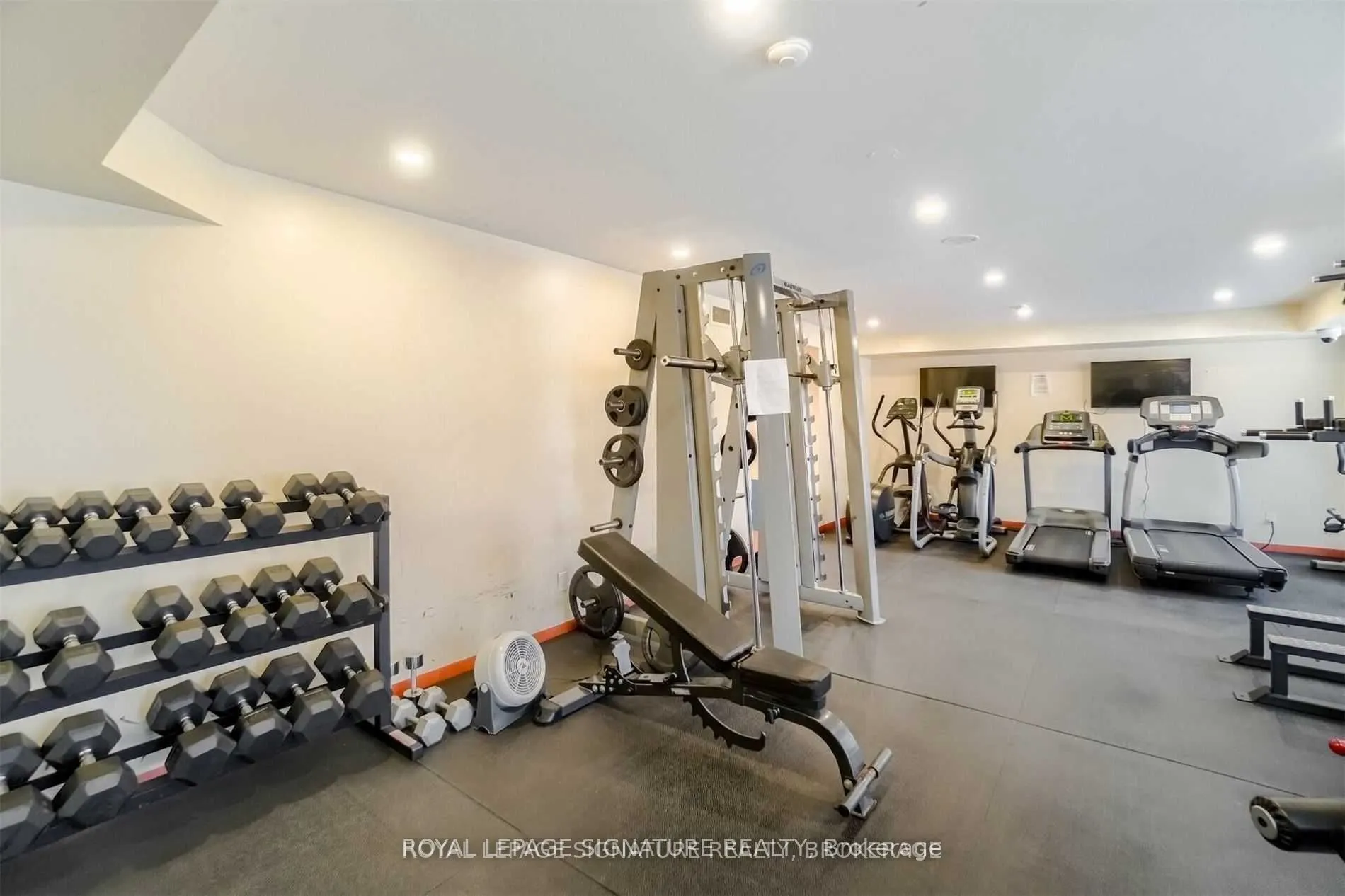 255 Richmond Street E, #1011