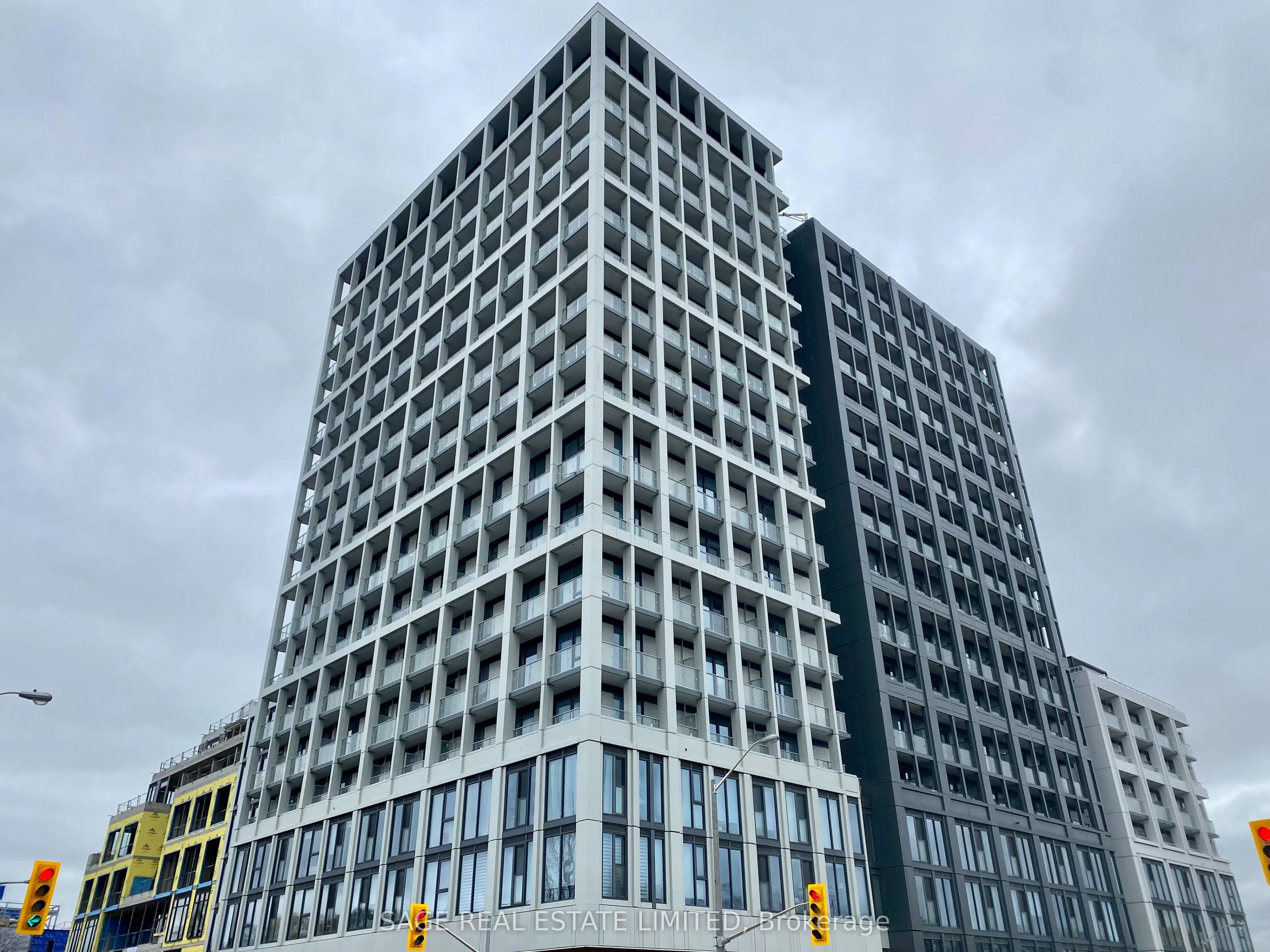 2020 Bathurst Street, #602