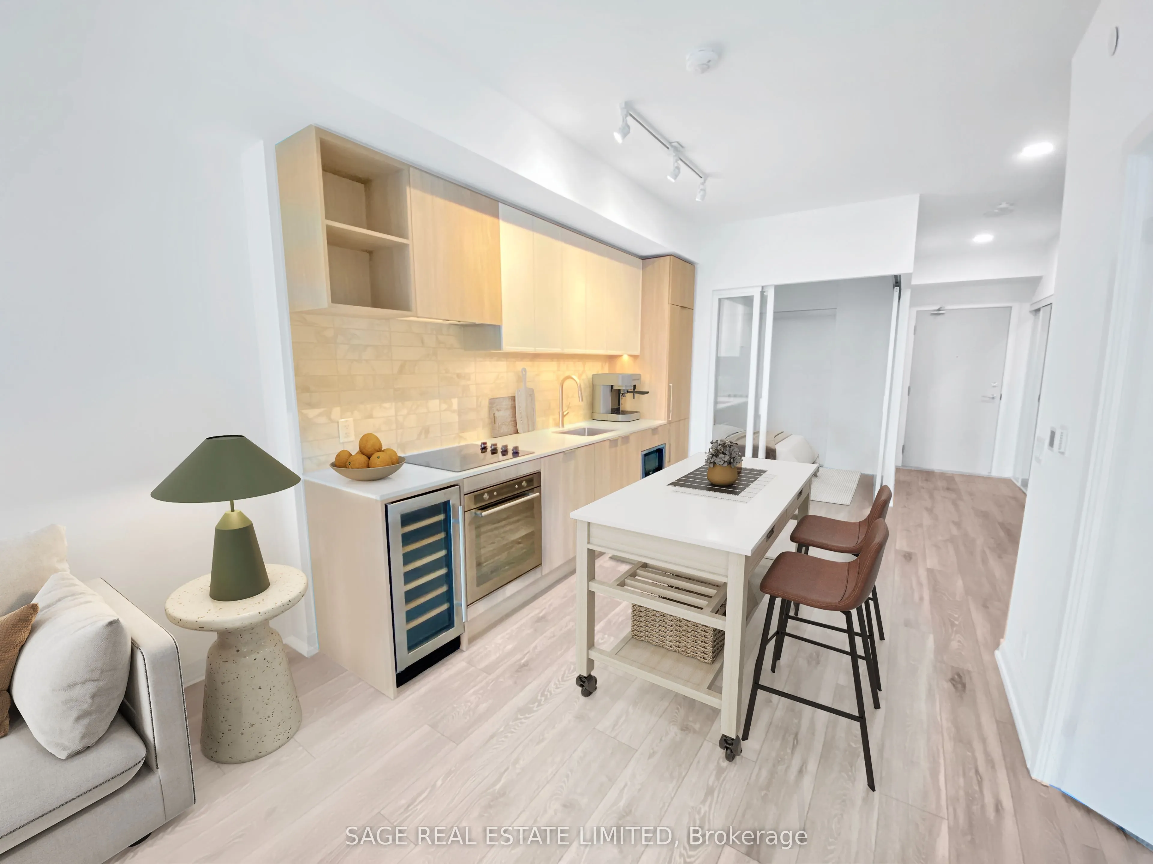 2020 Bathurst Street, #602