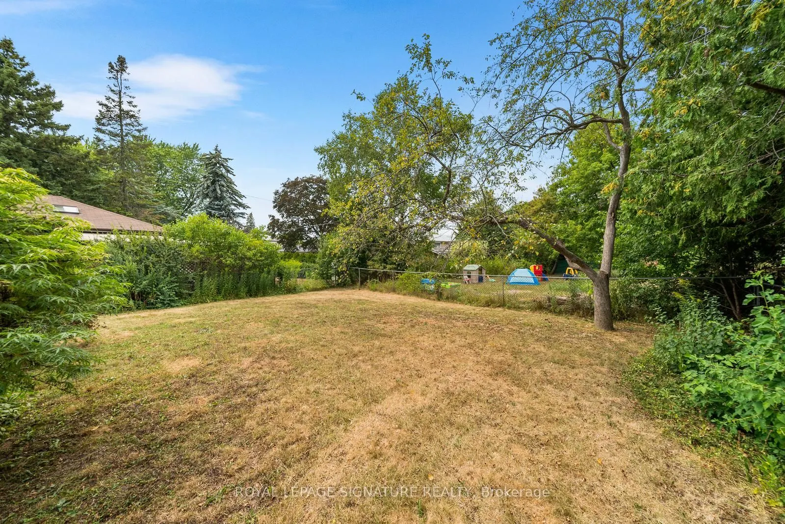 10 Rochelle Crescent, #Main & Upper Level