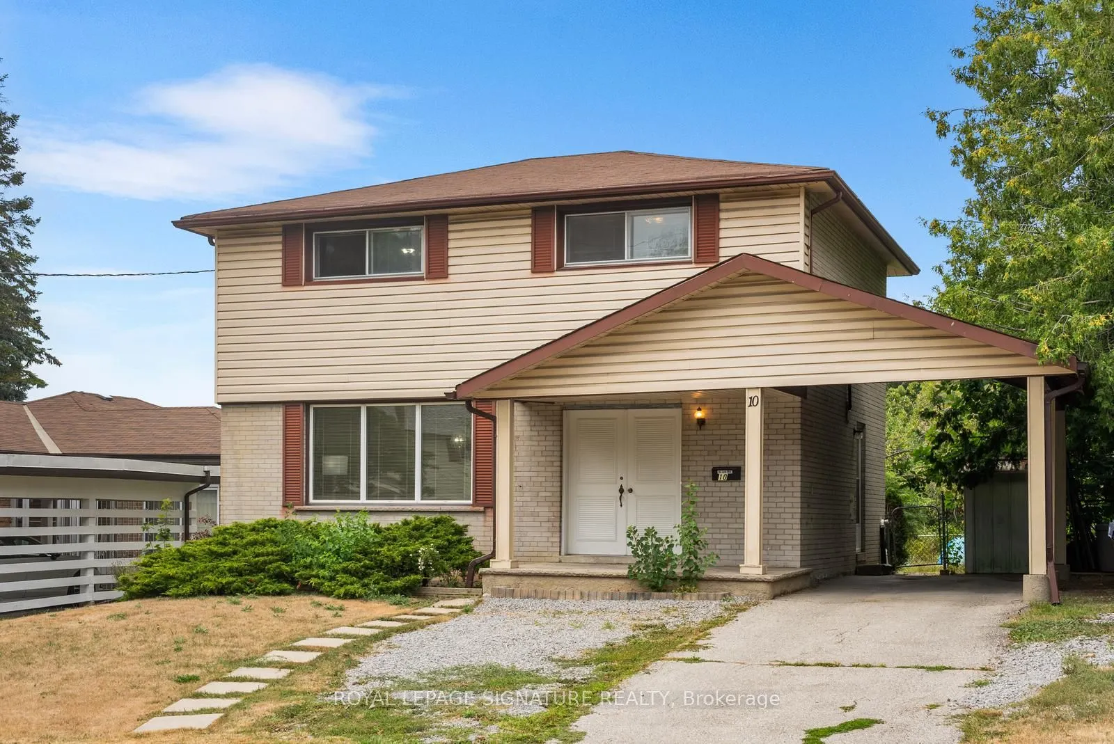 10 Rochelle Crescent, #Main & Upper Level