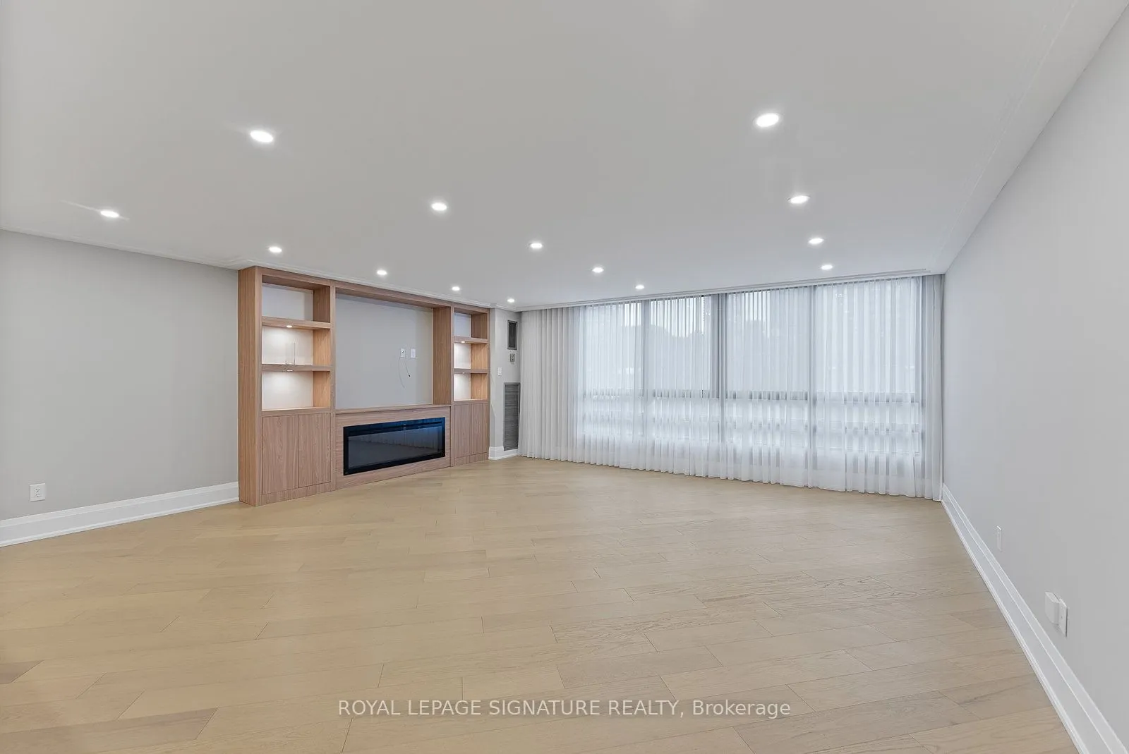 77 Carlton Street, #406