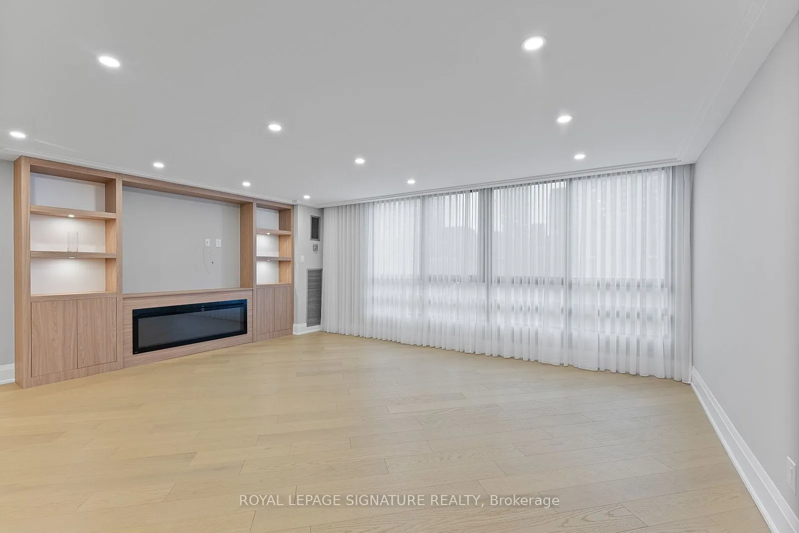77 Carlton Street, #406