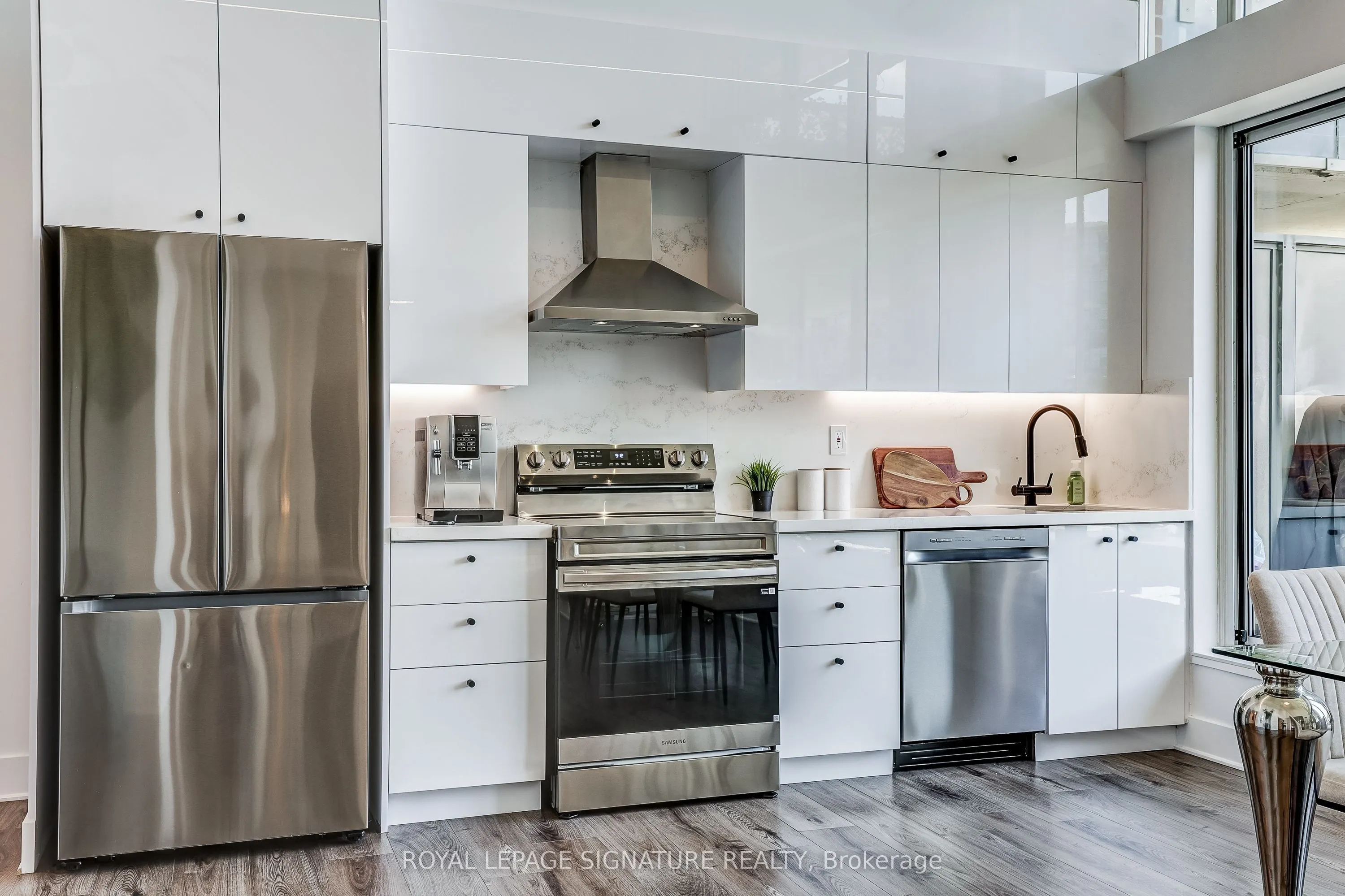 125 Western Battery Road, #210