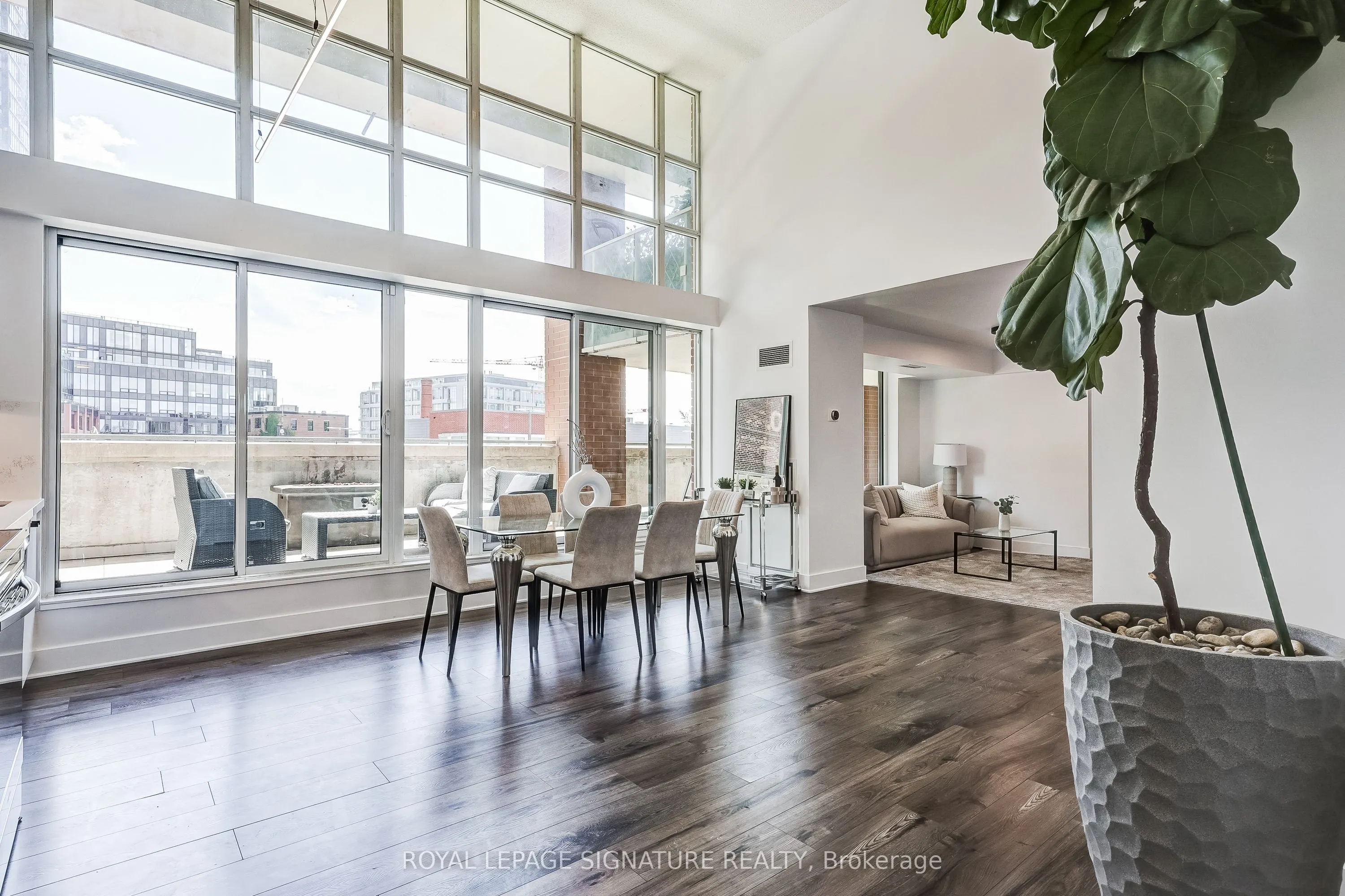 125 Western Battery Road, #210