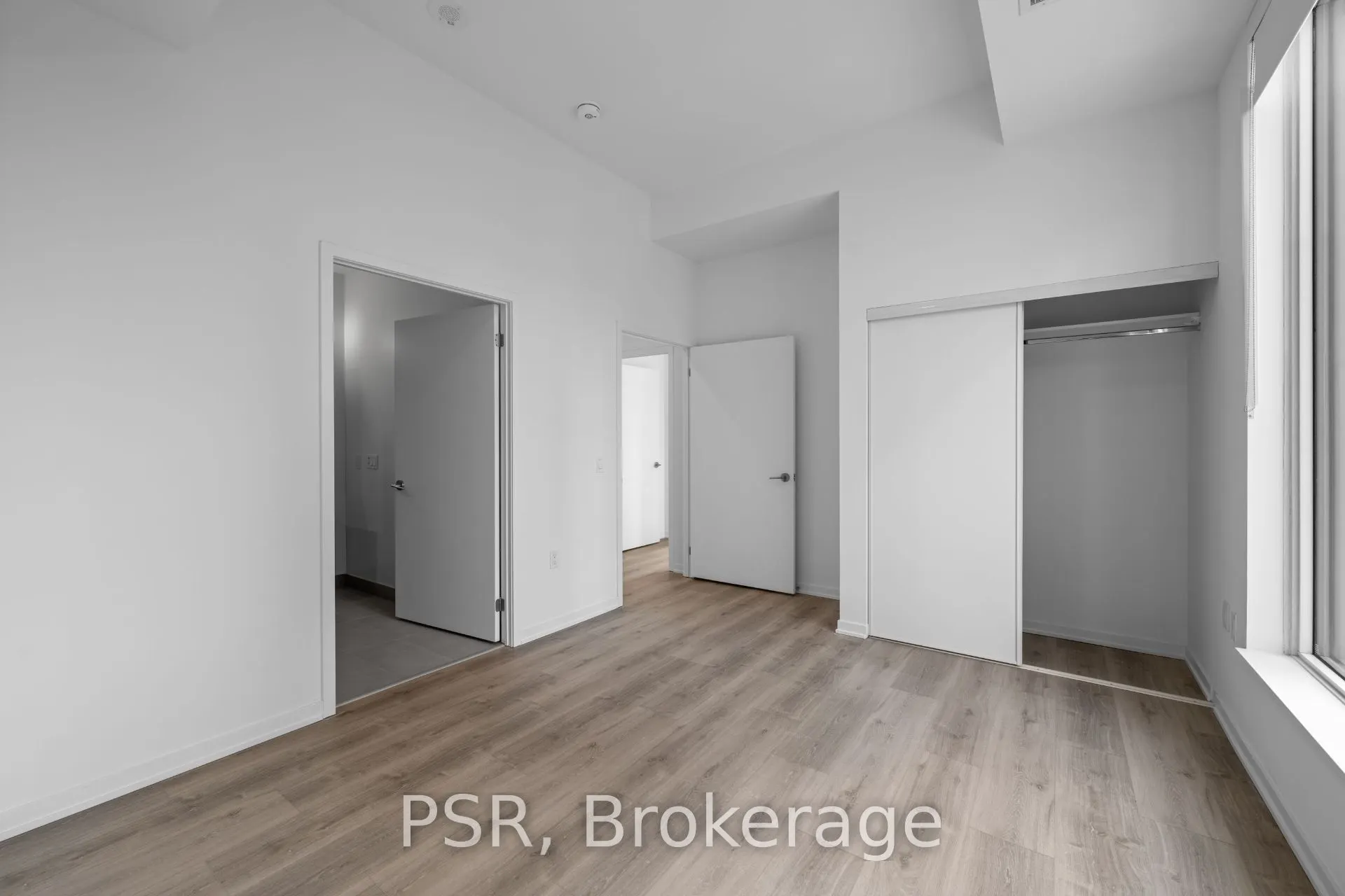 101 Roehampton Avenue, #713
