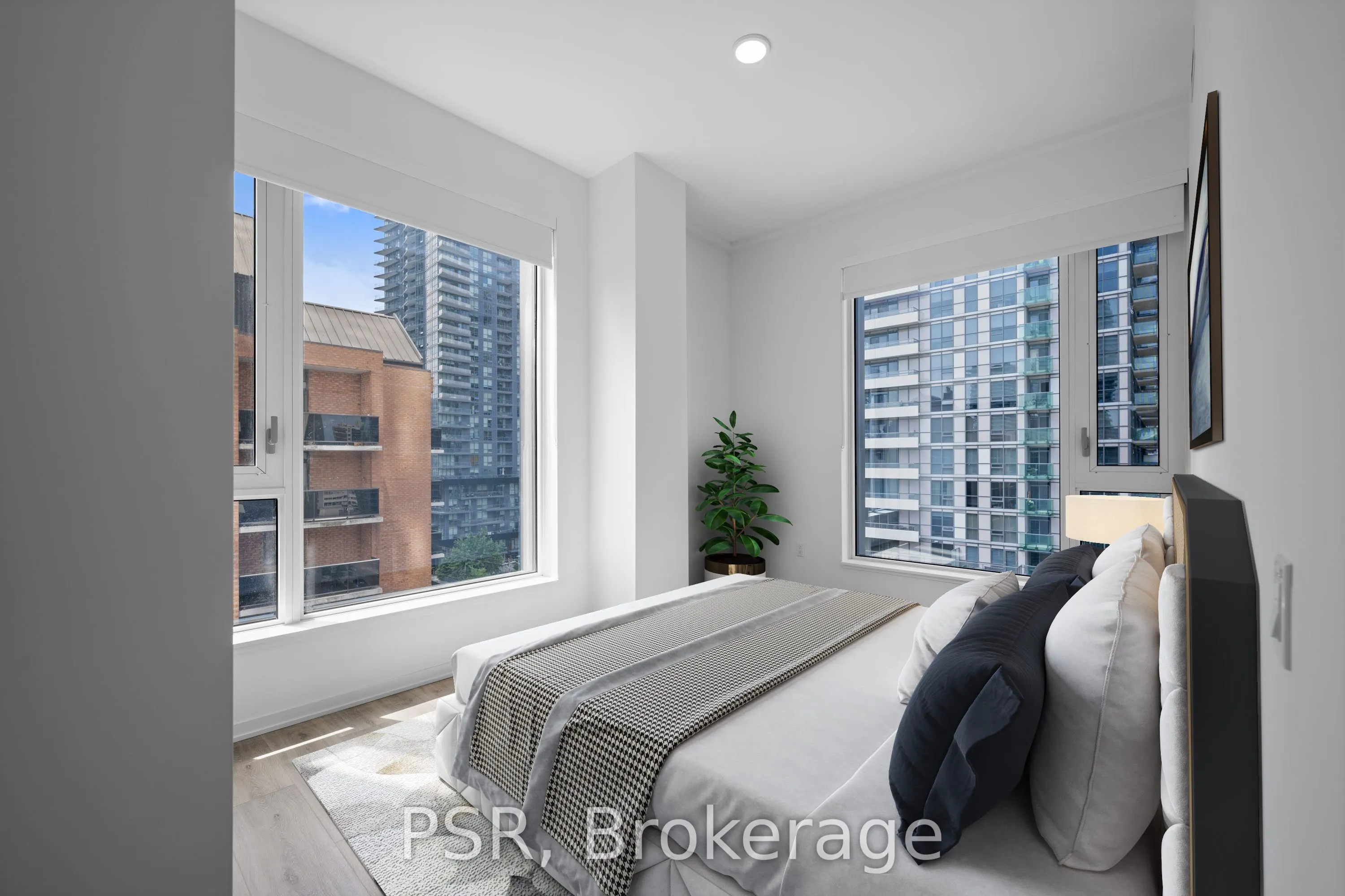 101 Roehampton Avenue, #713