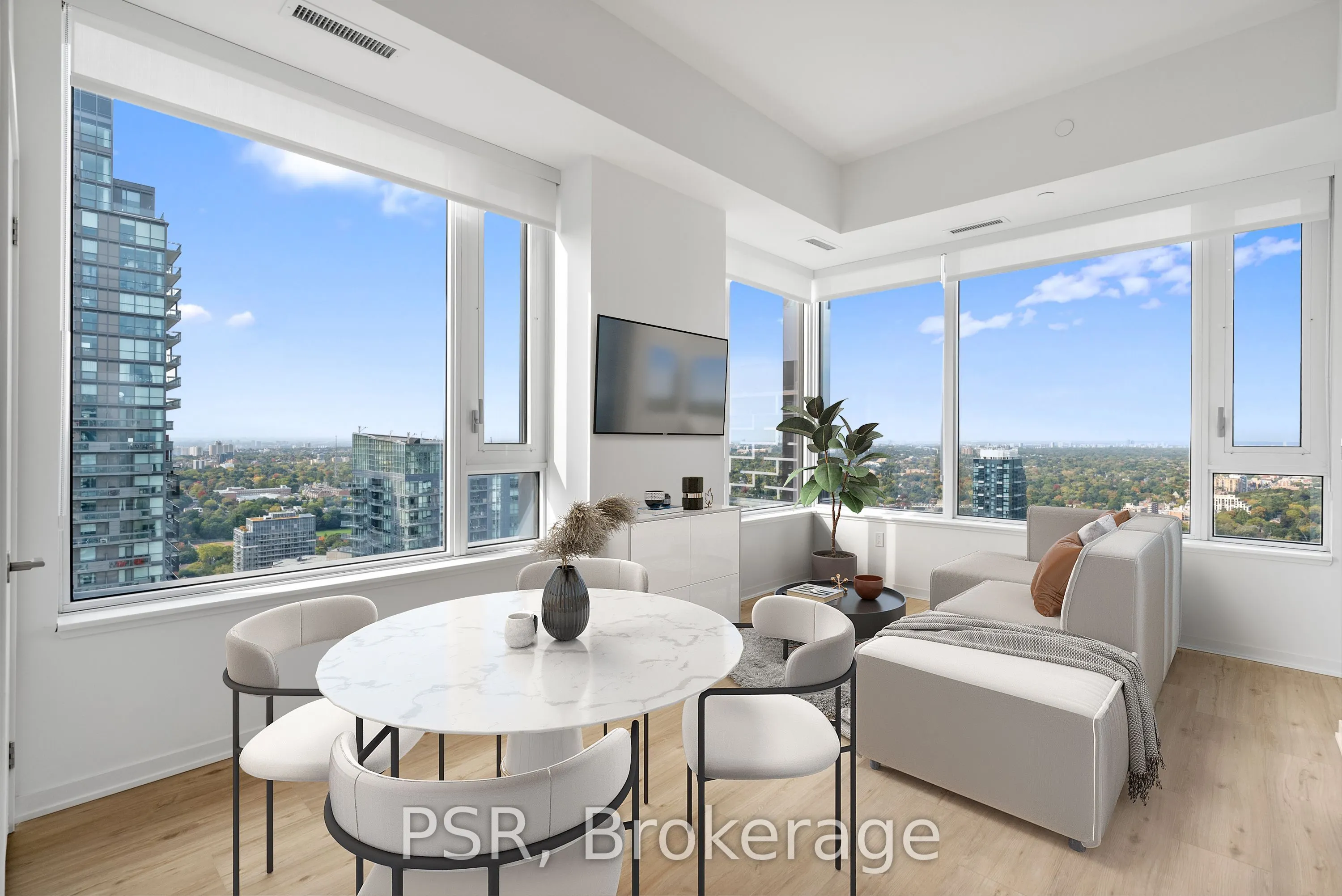 101 Roehampton Avenue, #3810