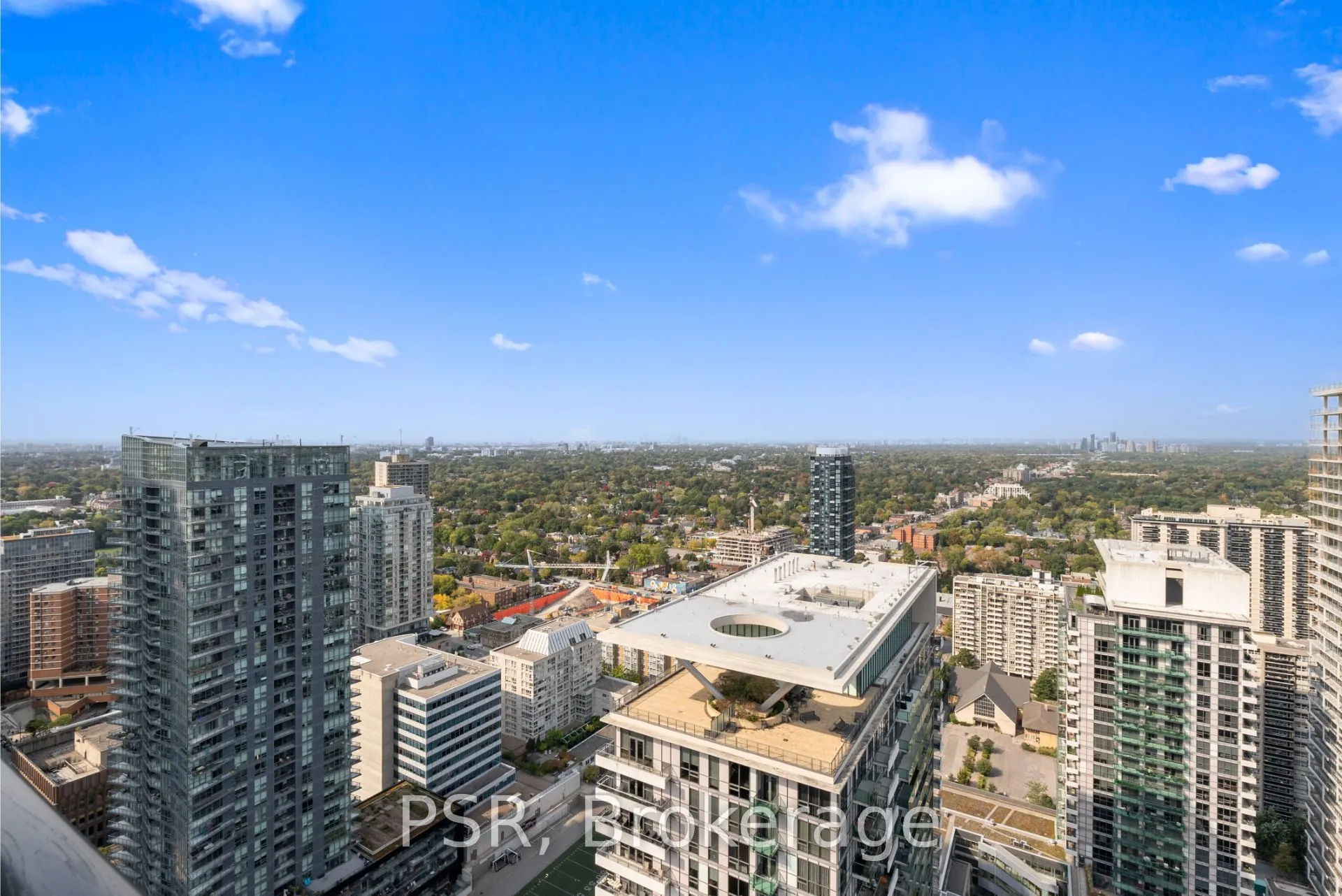 101 Roehampton Avenue, #3810