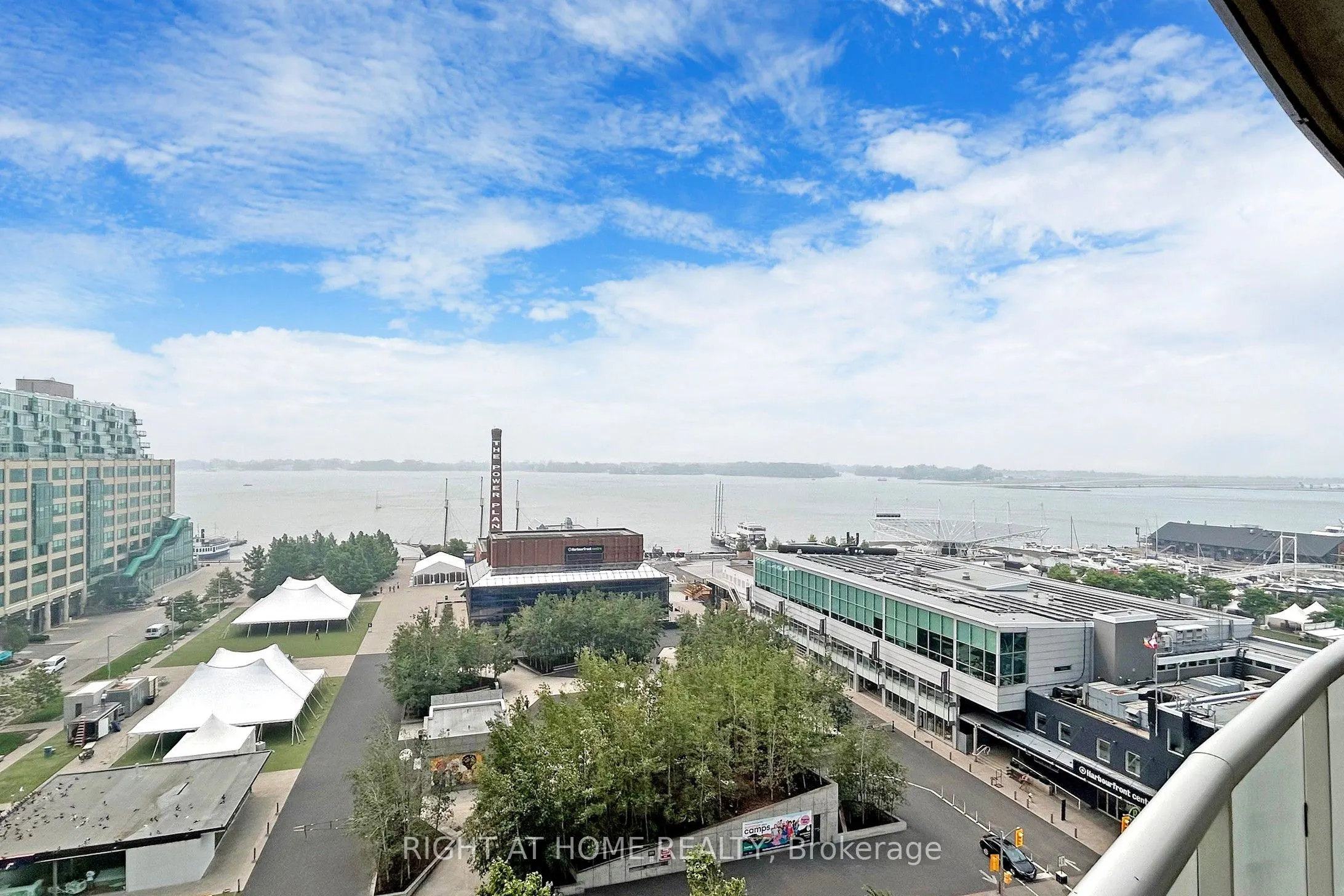 218 Queens Quay W, #1006