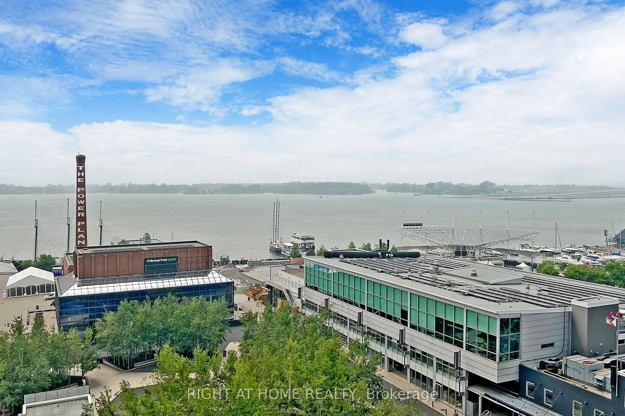 218 Queens Quay W, #1006