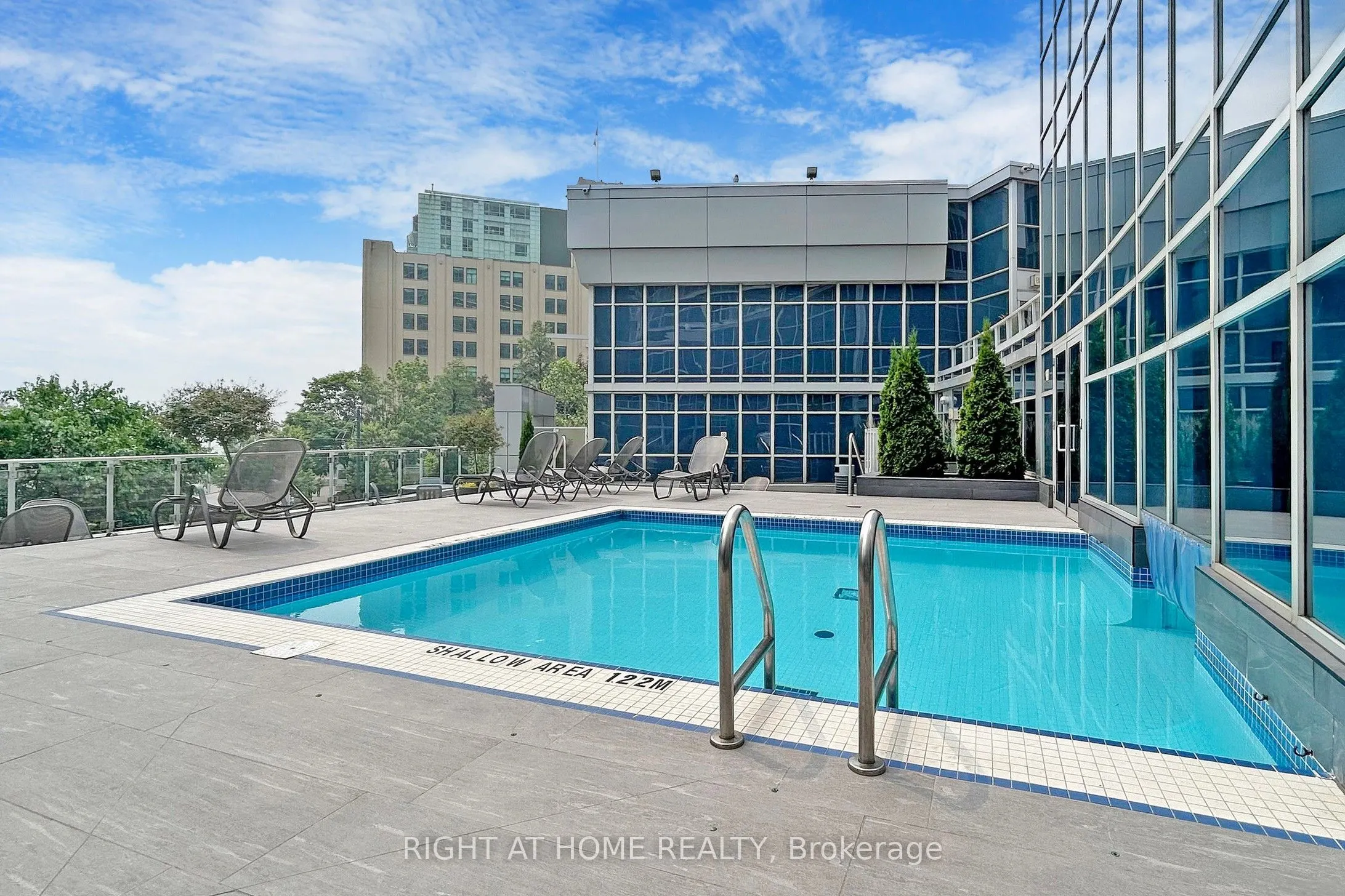 218 Queens Quay W, #1006