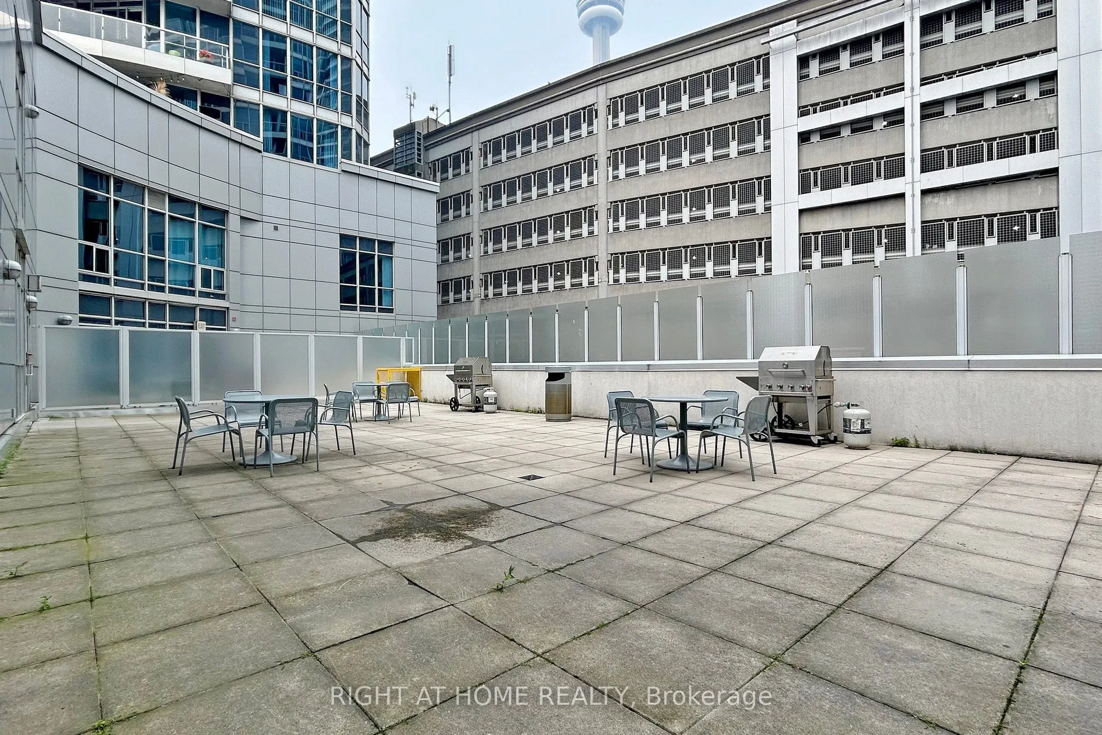 218 Queens Quay W, #1006