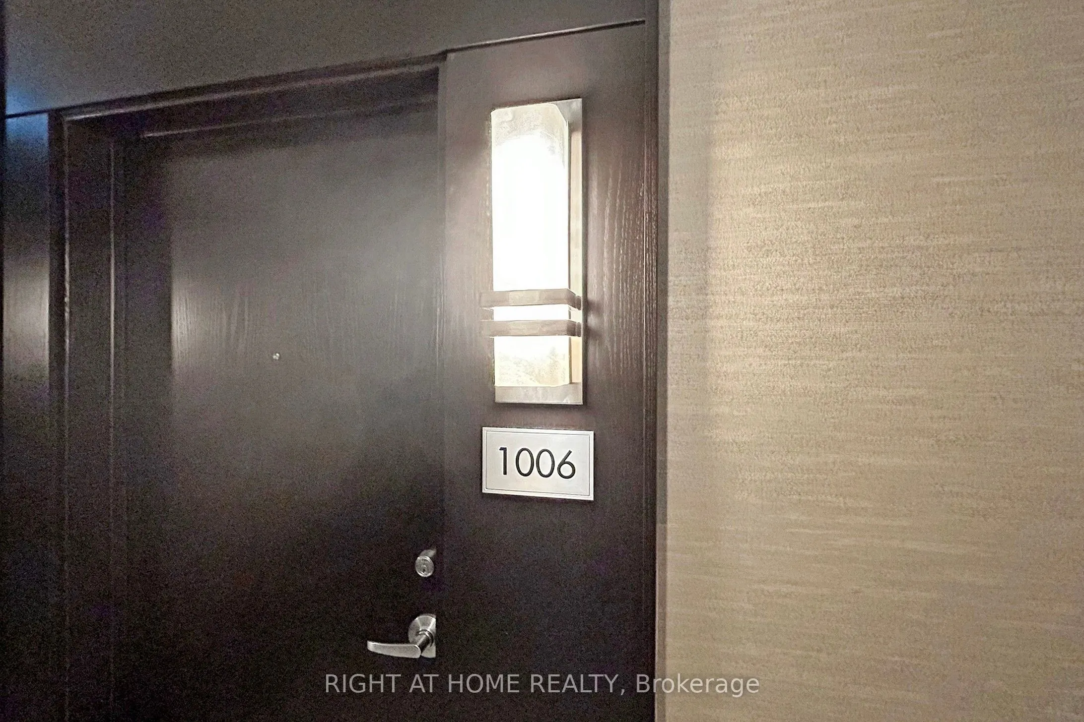 218 Queens Quay W, #1006