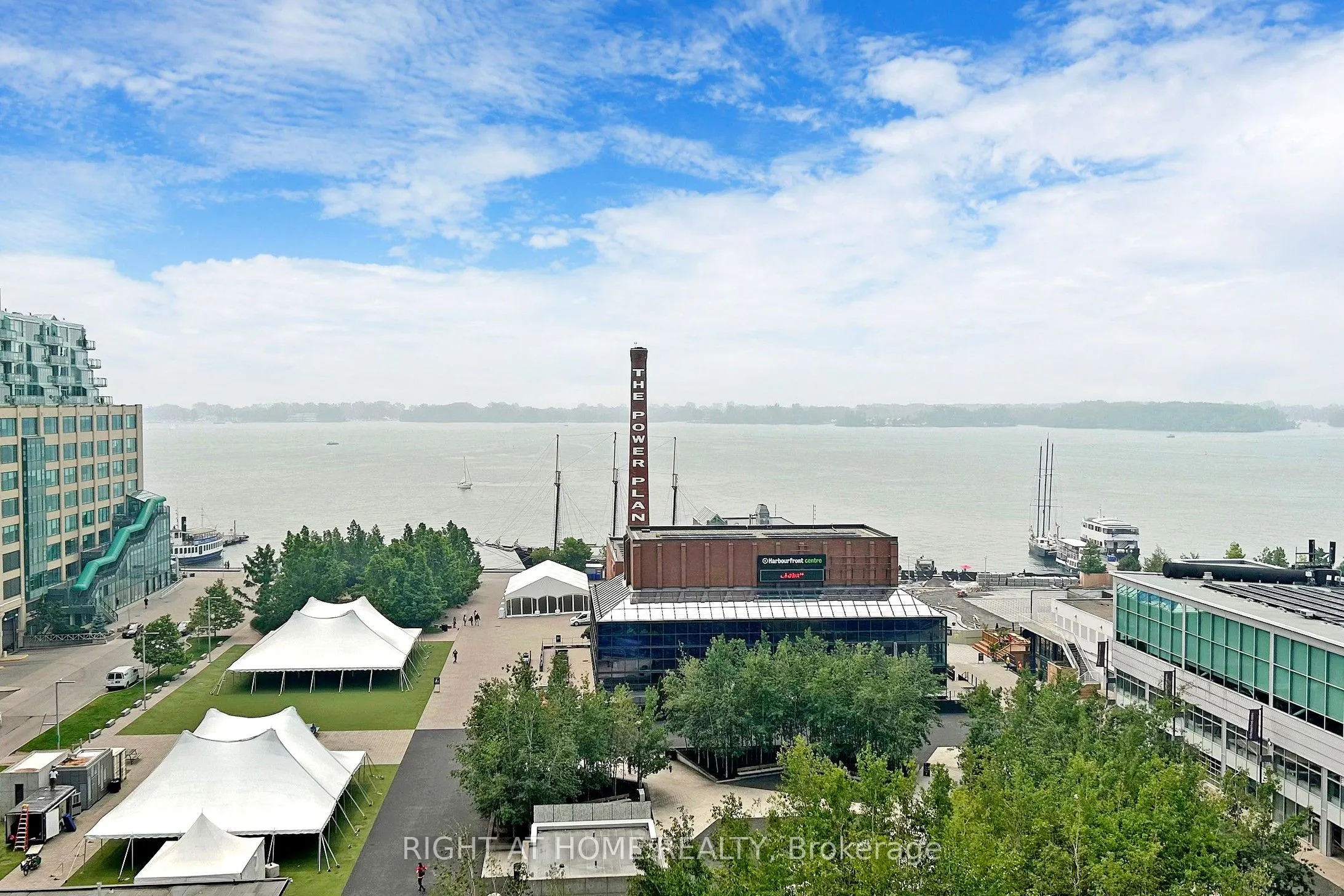 218 Queens Quay W, #1006
