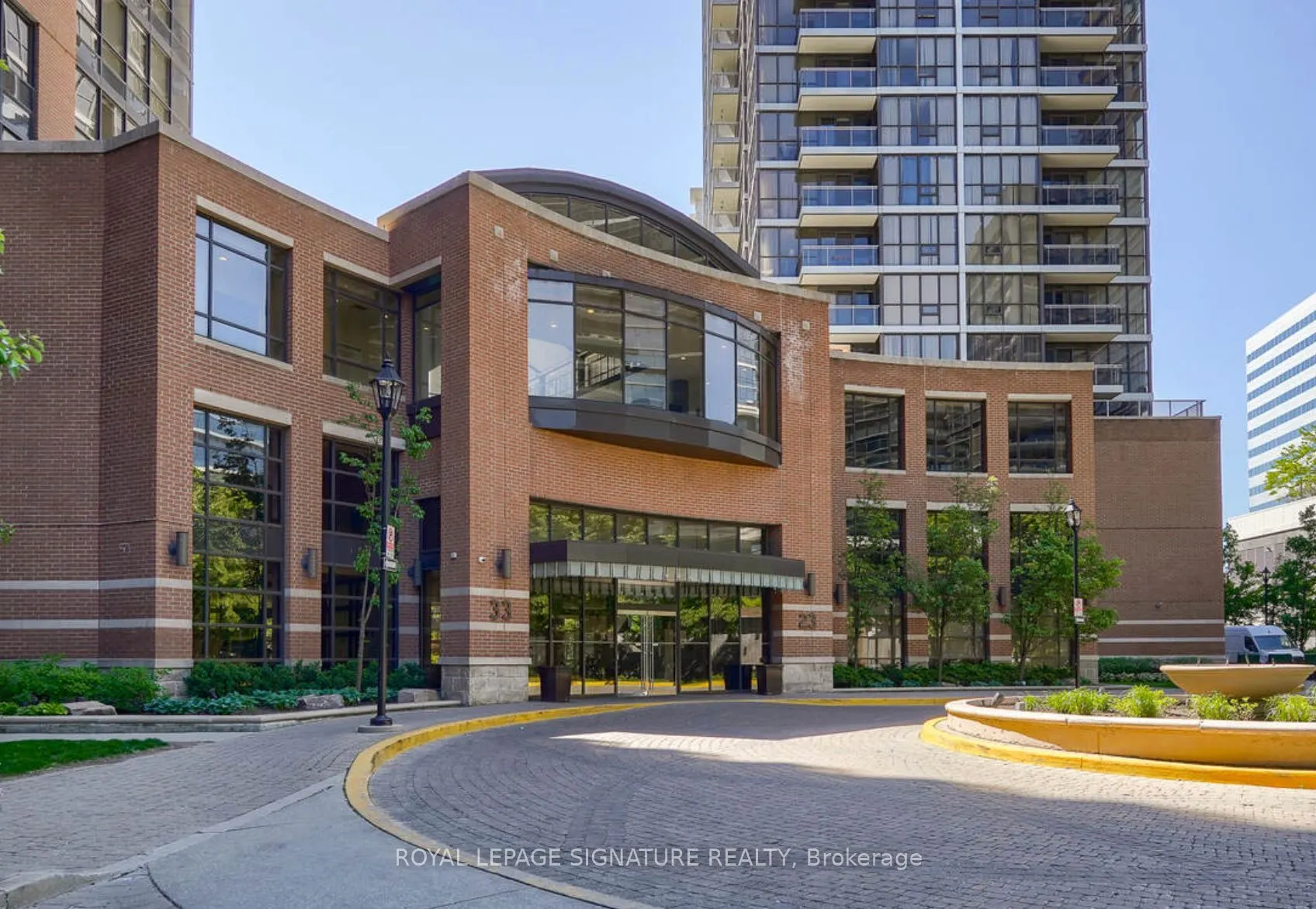 33 Sheppard Avenue, #910