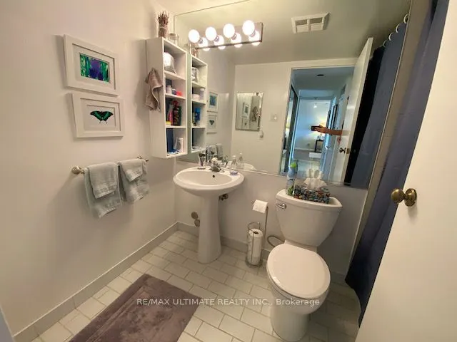 15 Maitland Place, #1409