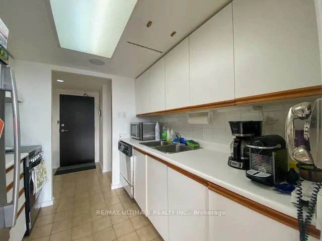 15 Maitland Place, #1409