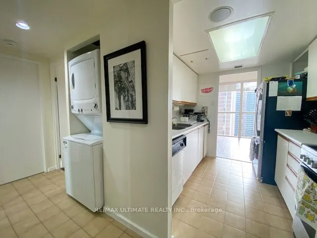 15 Maitland Place, #1409
