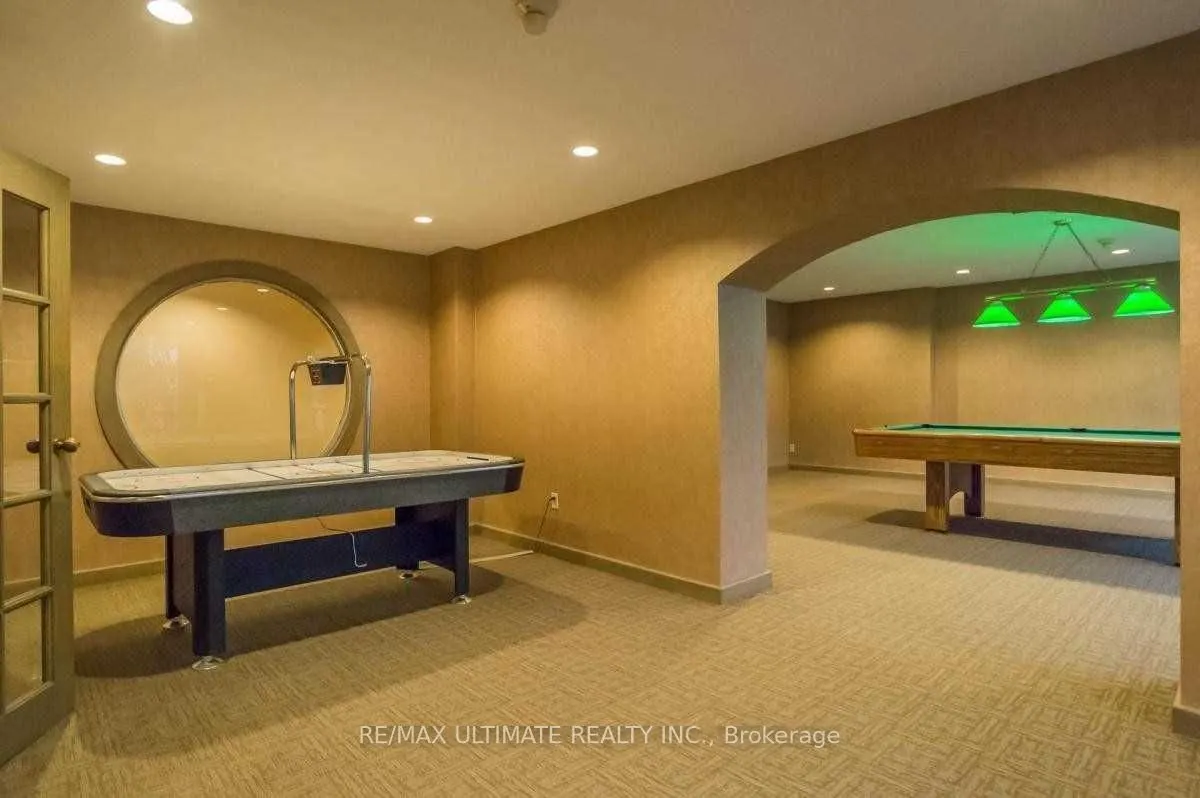 15 Maitland Place, #1409