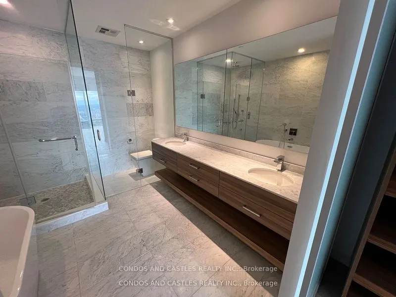 488 University Avenue, #5502