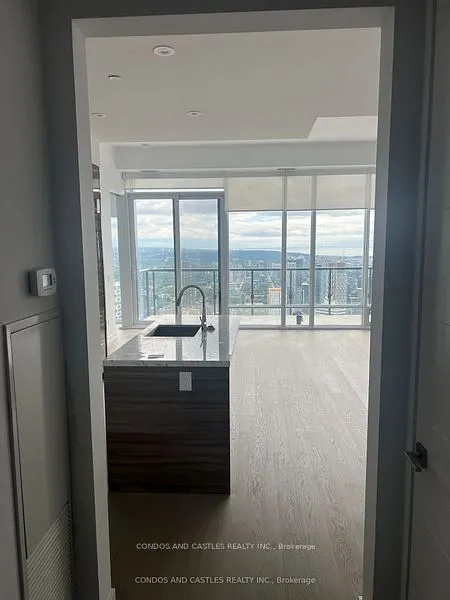 488 University Avenue, #5502