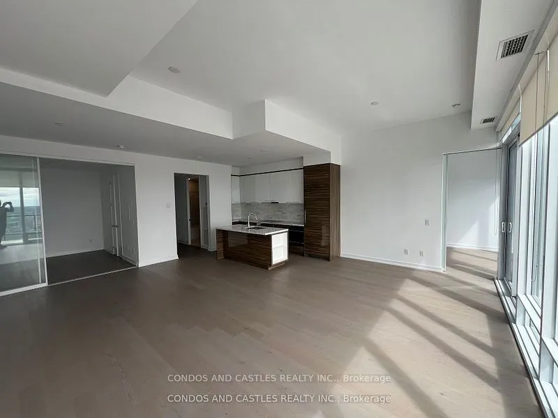 488 University Avenue, #5502