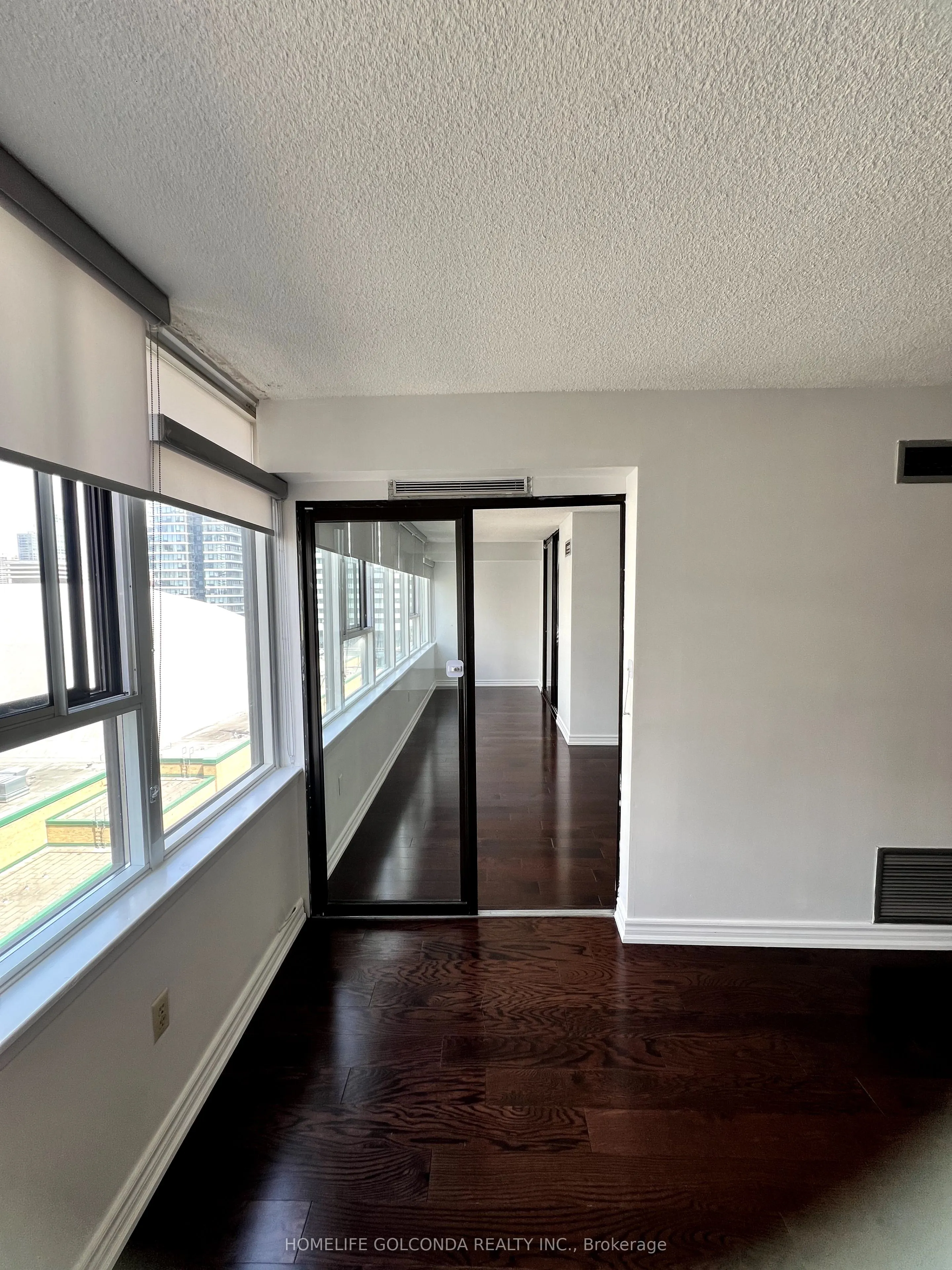 45 Carlton Street, #1606