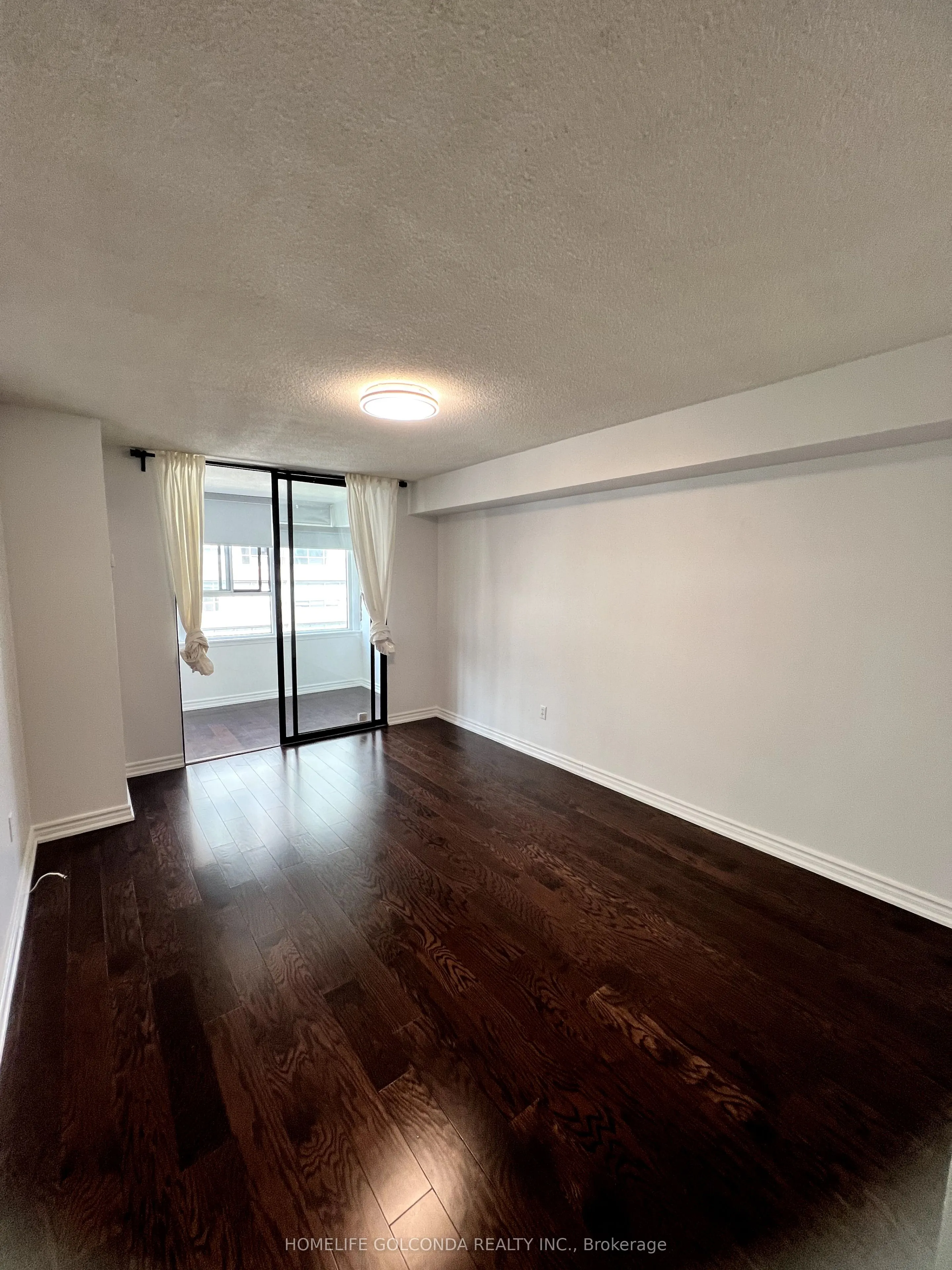 45 Carlton Street, #1606