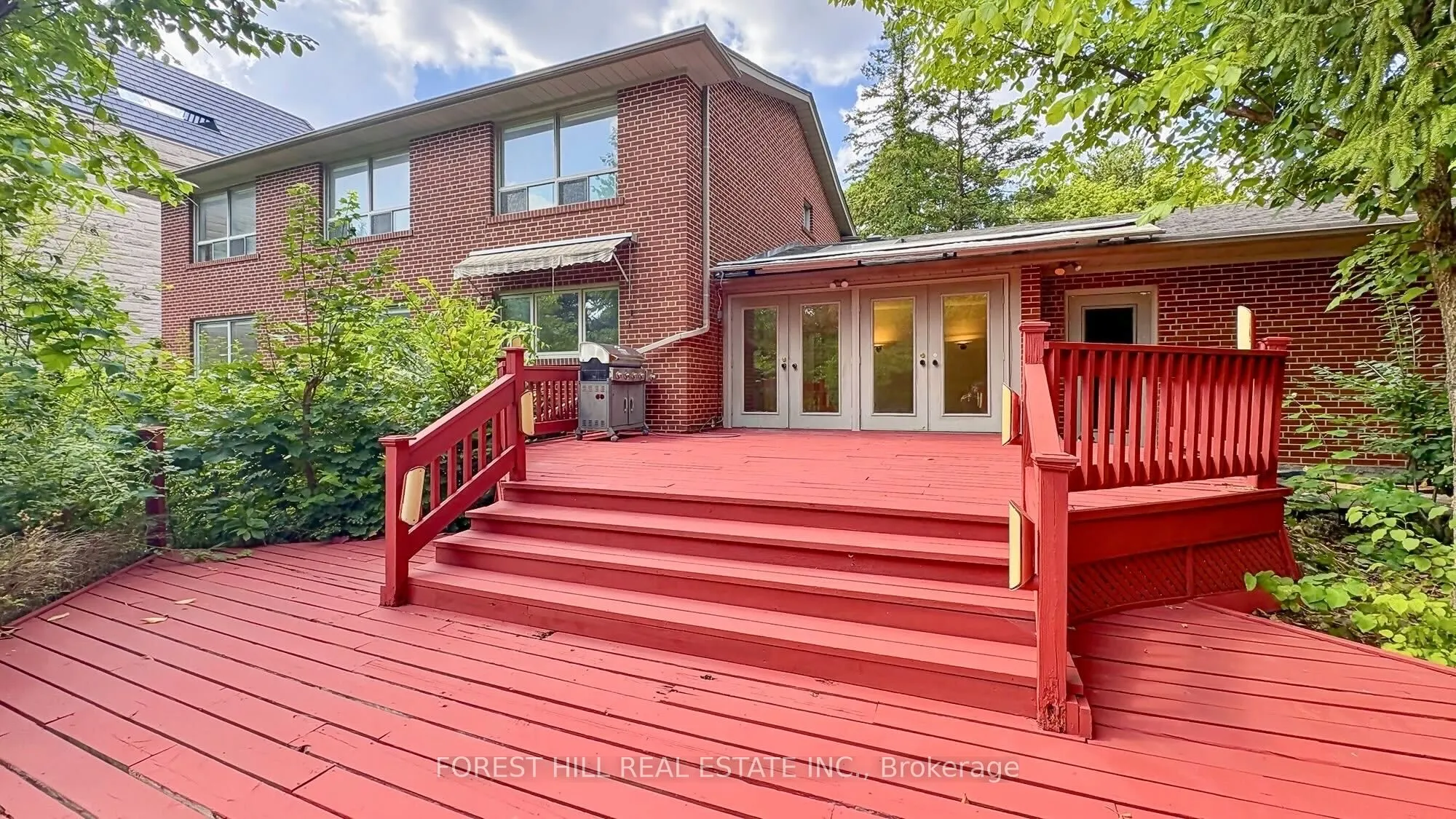 19 Chieftain Crescent