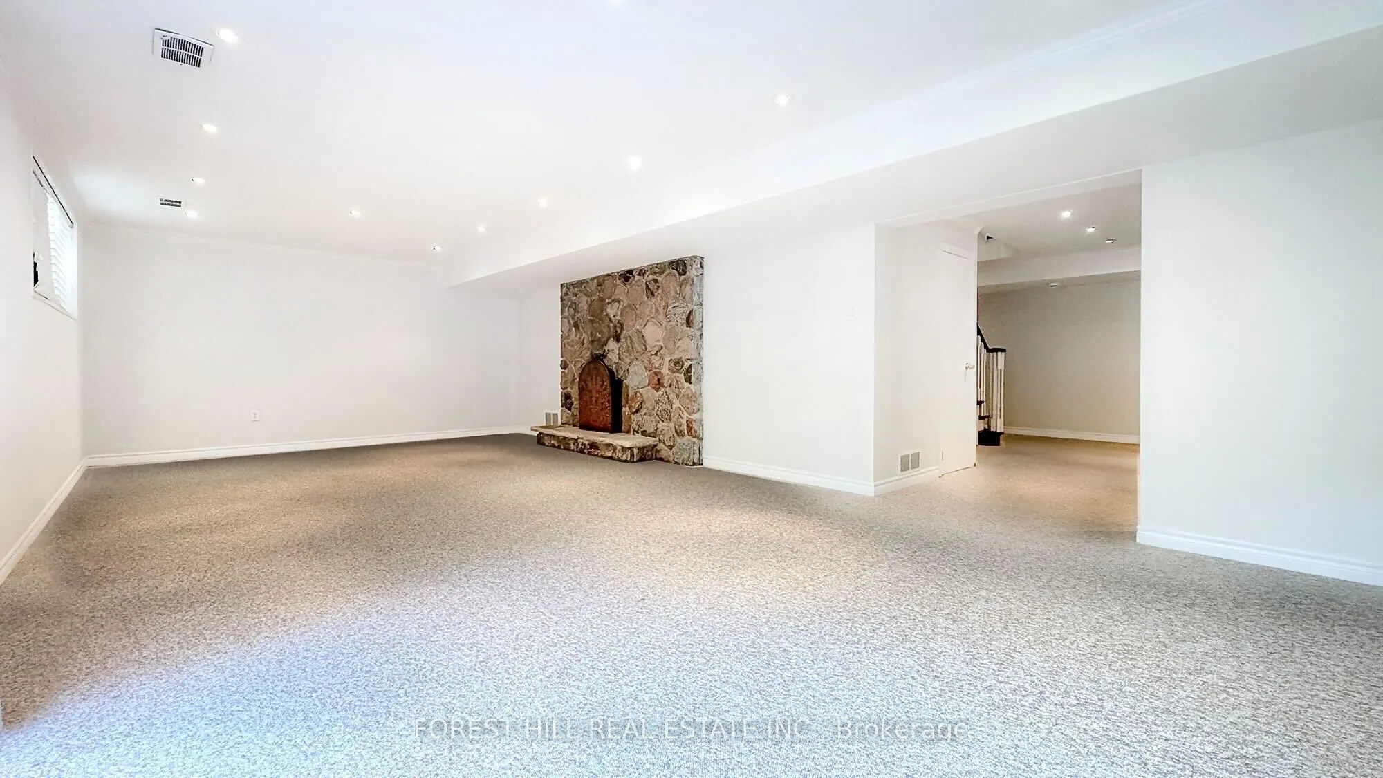 19 Chieftain Crescent