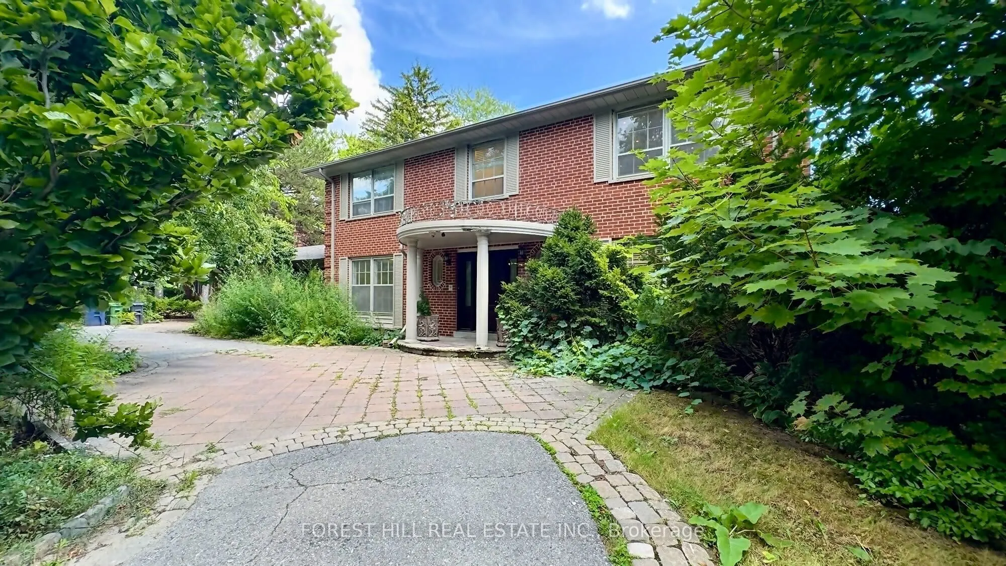 19 Chieftain Crescent