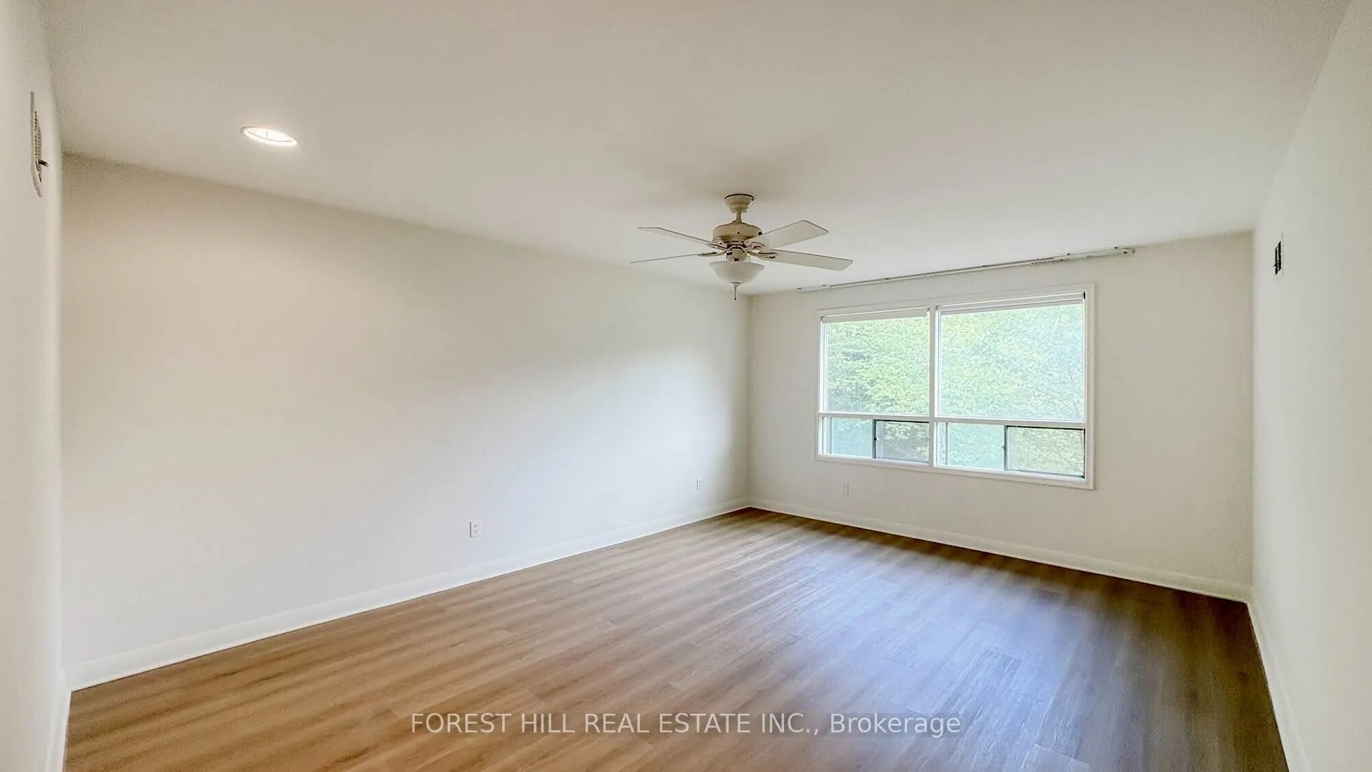 19 Chieftain Crescent