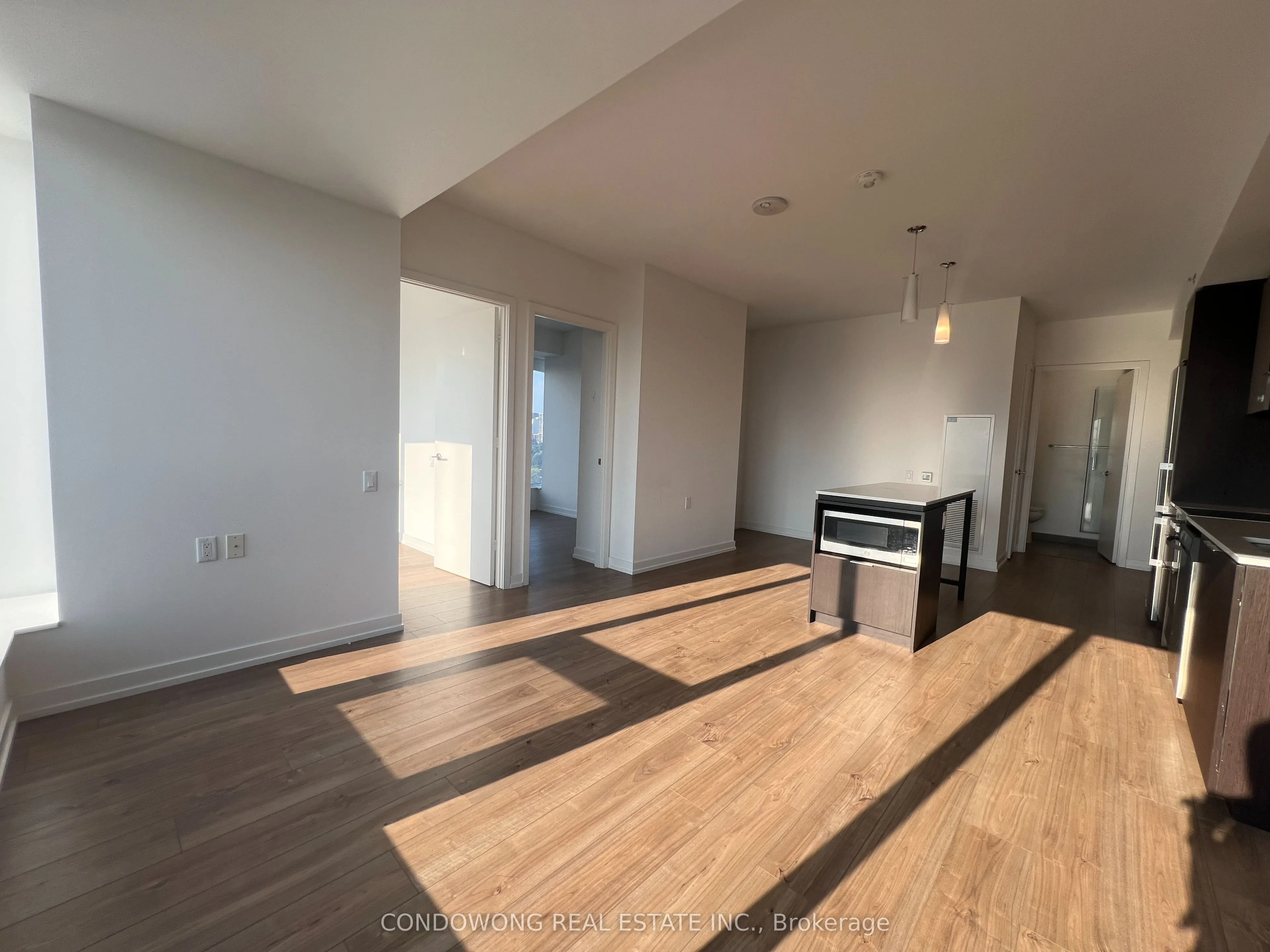 203 College Street, #1704