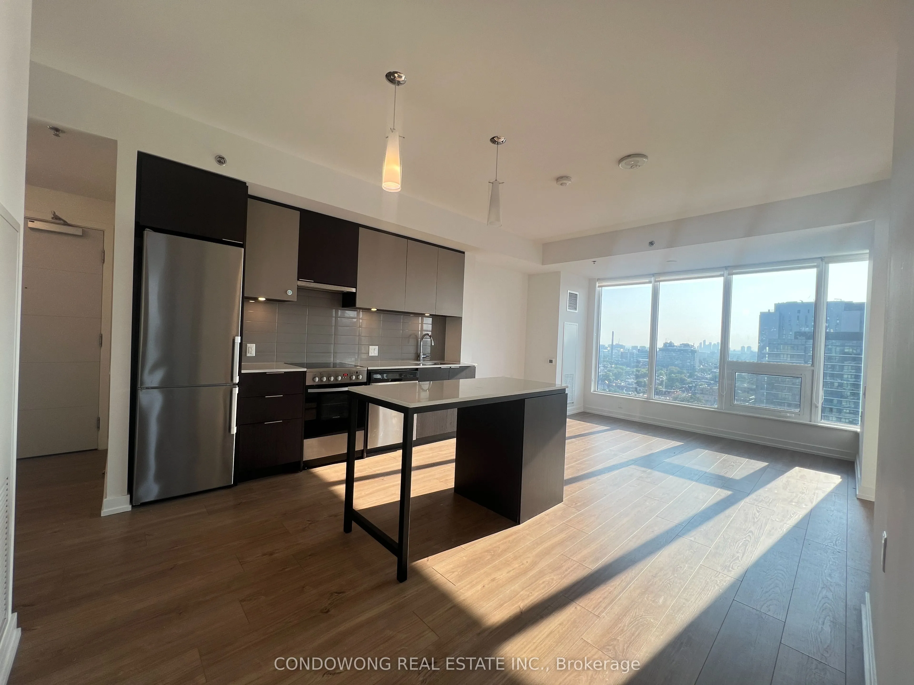 203 College Street, #1704