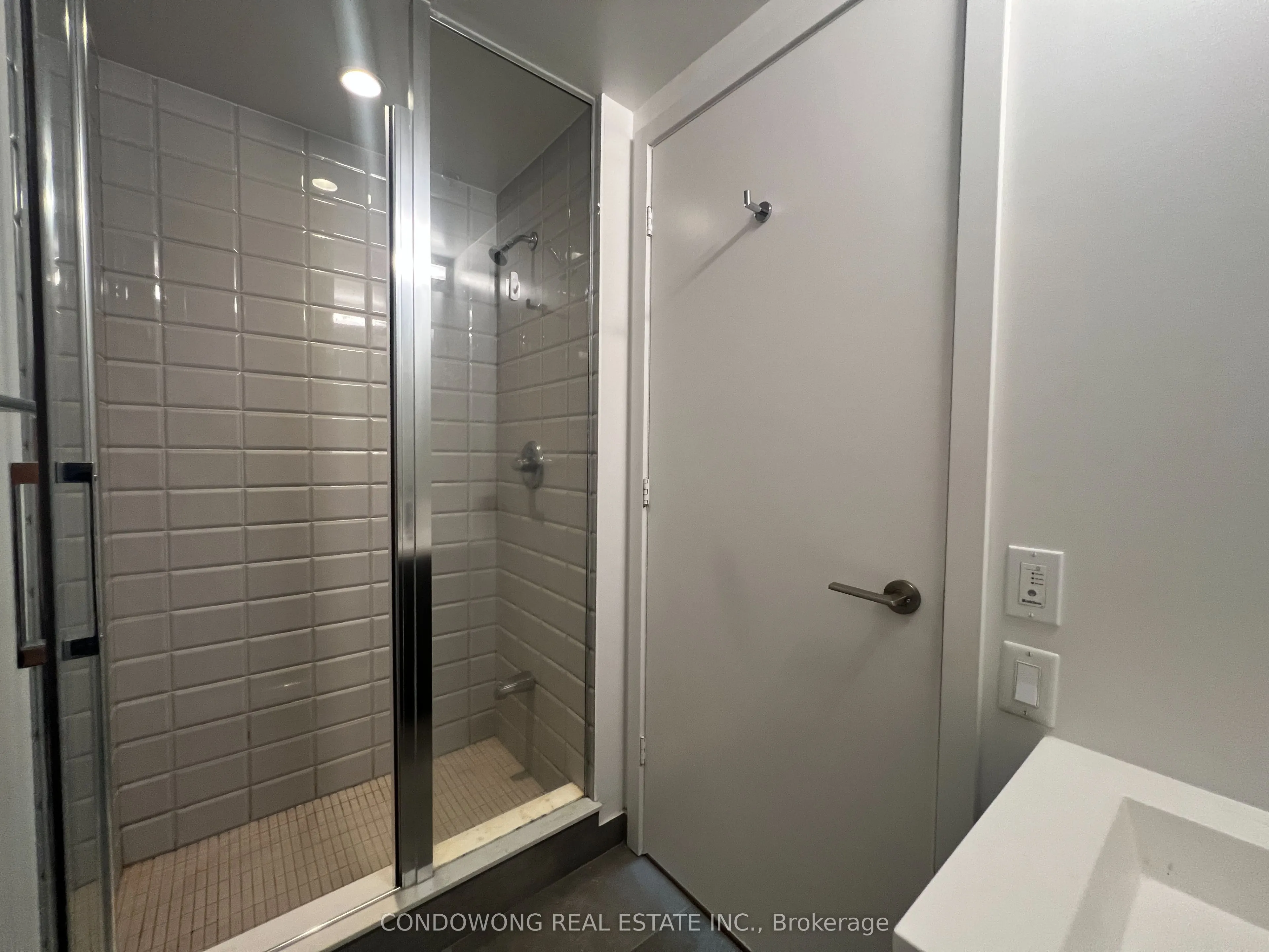 203 College Street, #1704