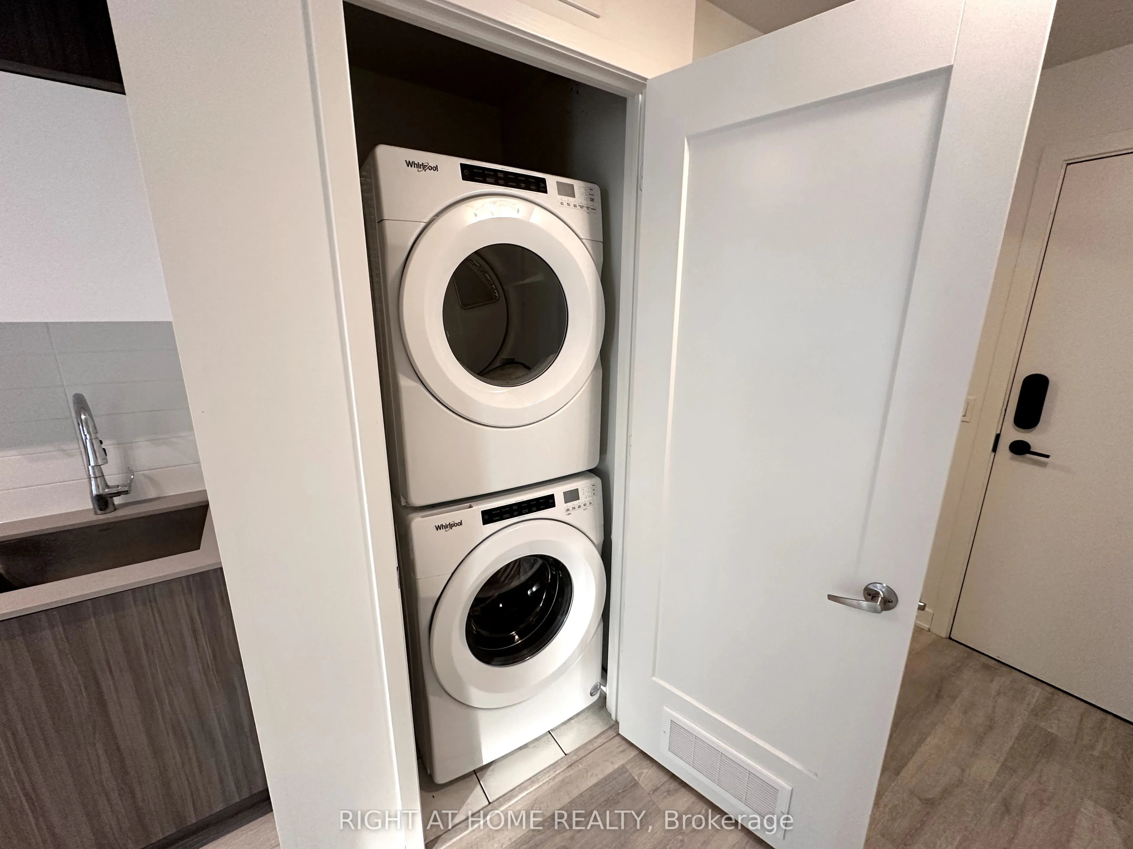 135 Lower Sherbourne Street, #2720