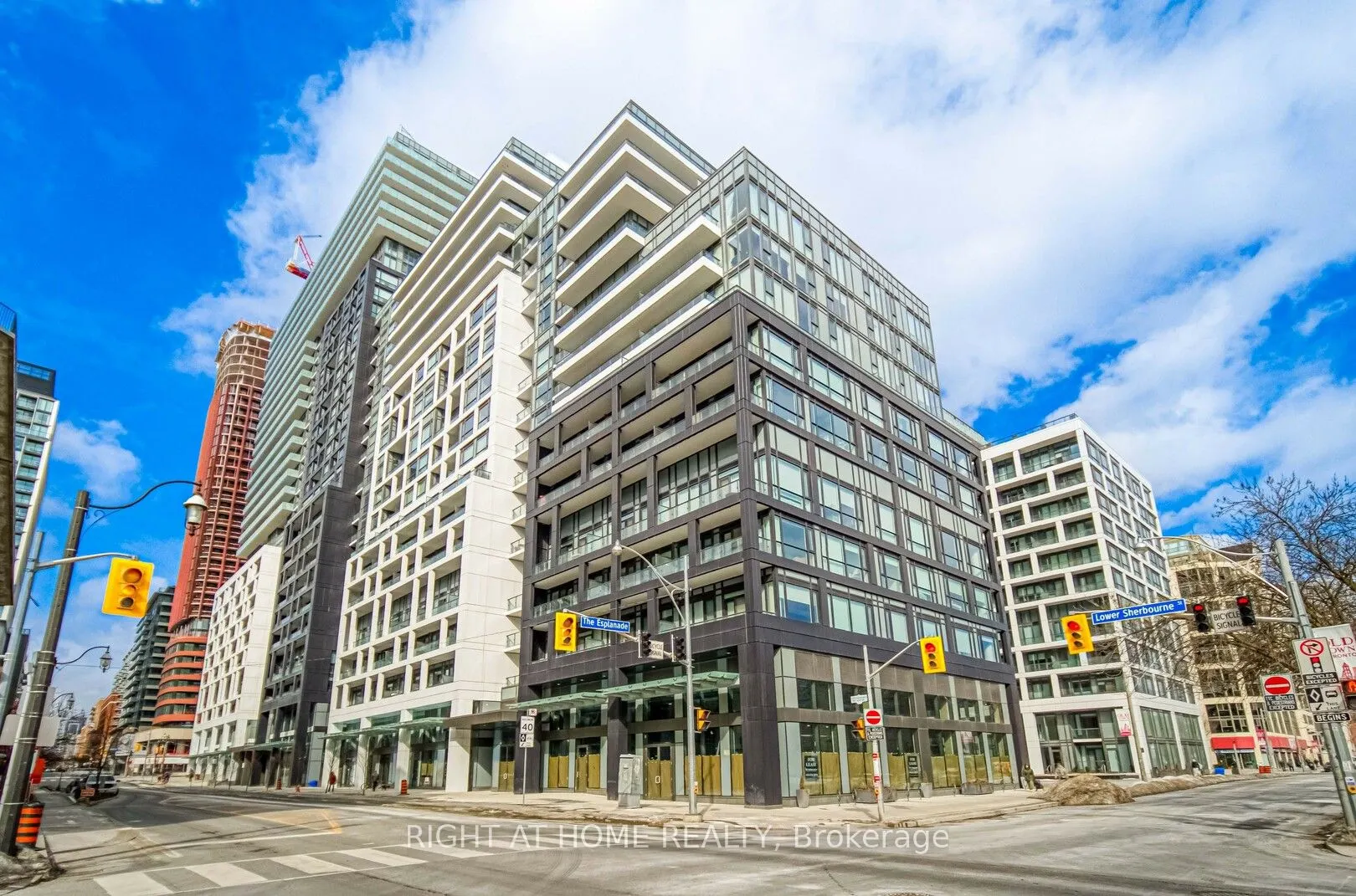 135 Lower Sherbourne Street, #2720