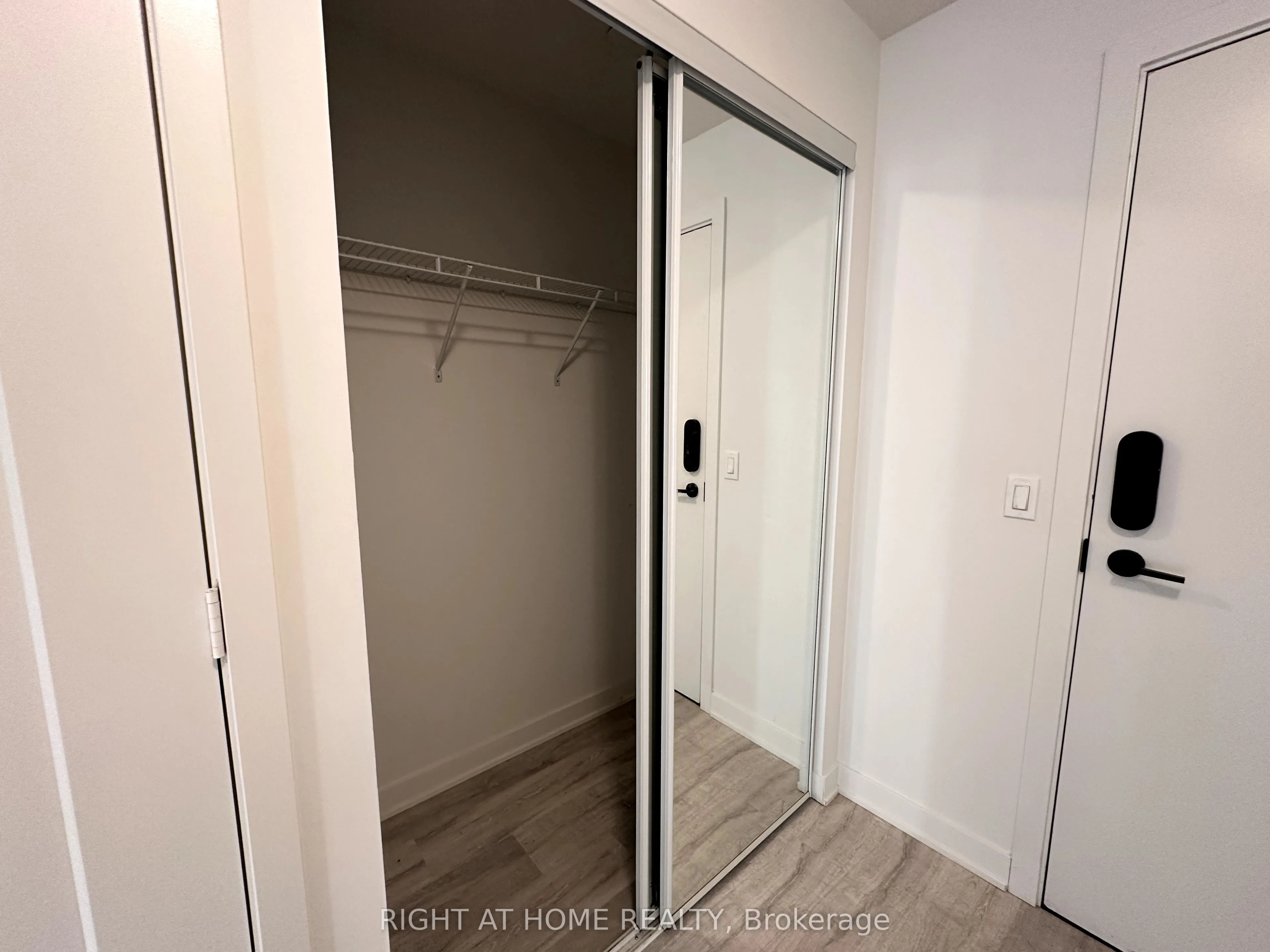 135 Lower Sherbourne Street, #2720