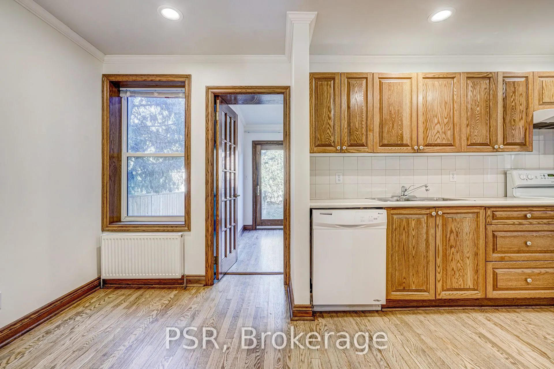 98 Roselawn Avenue