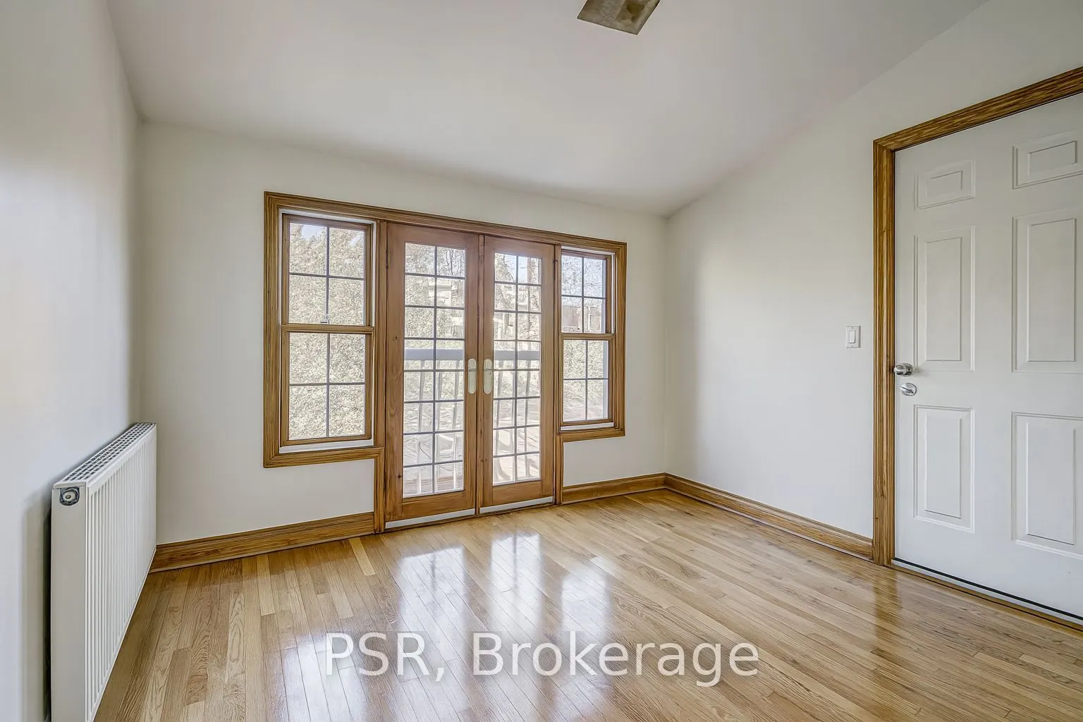 98 Roselawn Avenue, #Upper