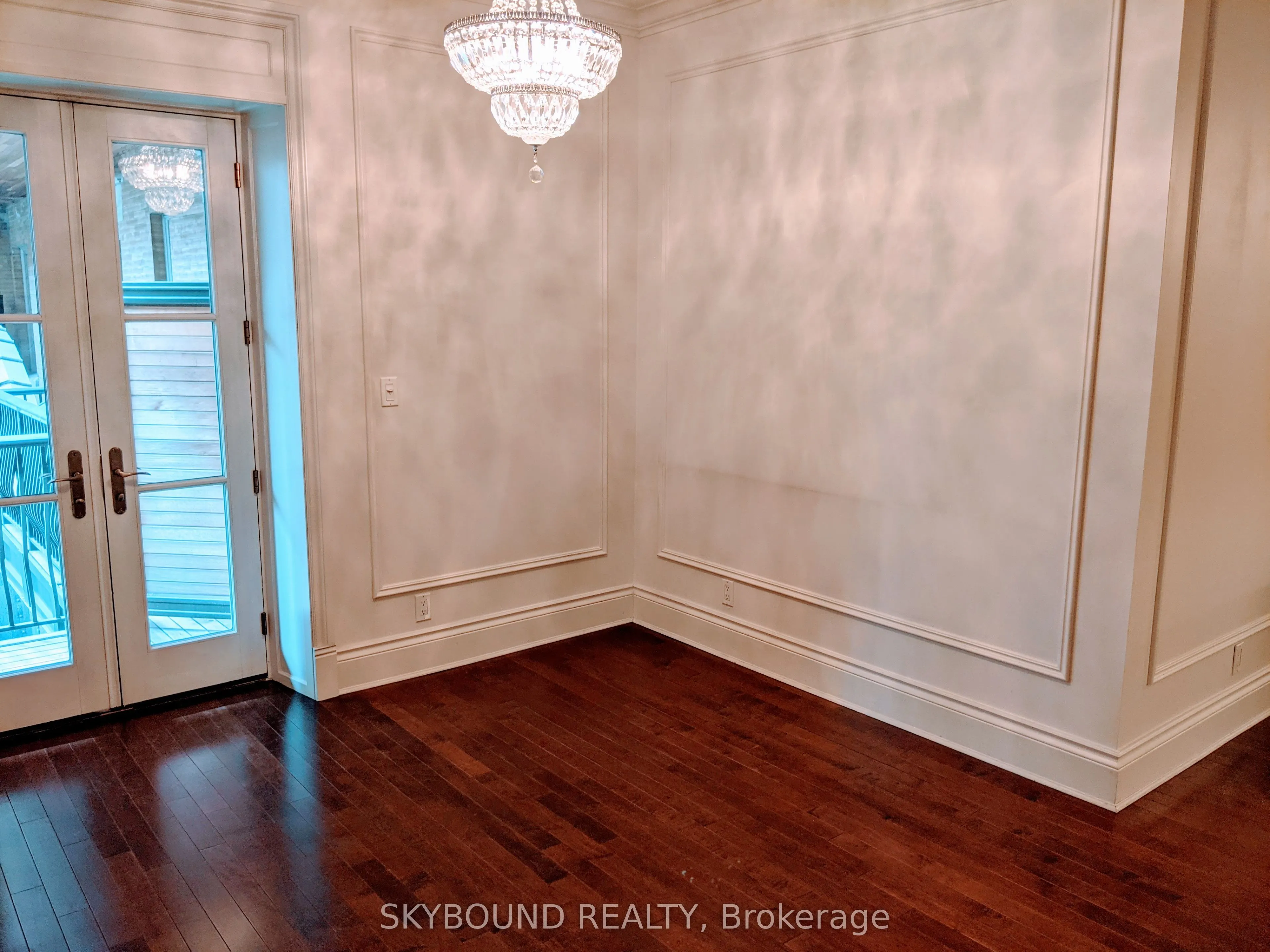 22 Leader Lane, #415
