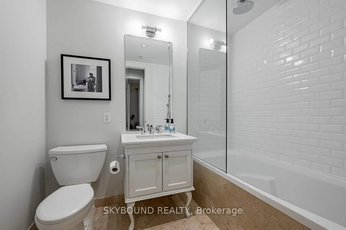 22 Leader Lane, #415