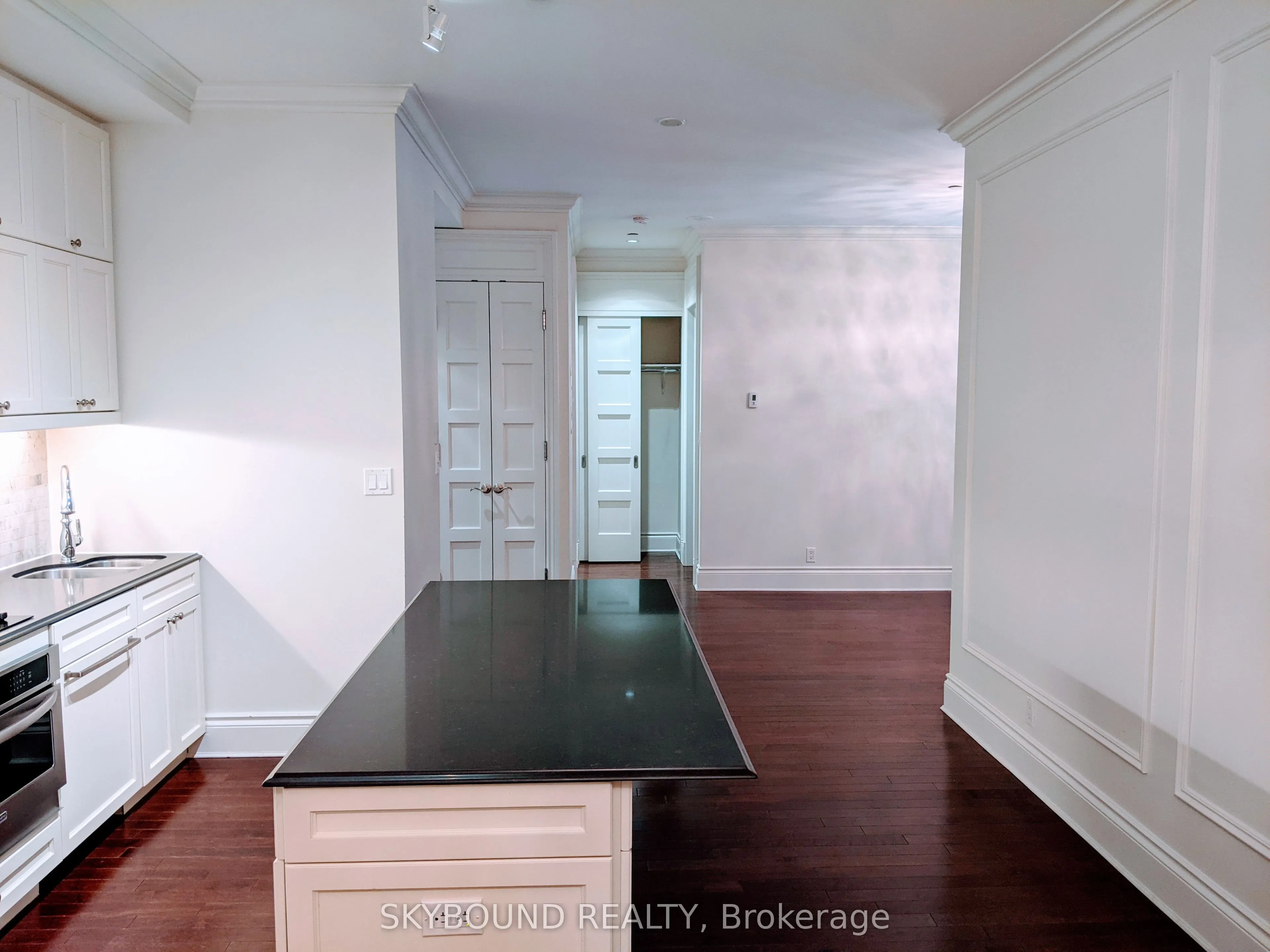 22 Leader Lane, #415