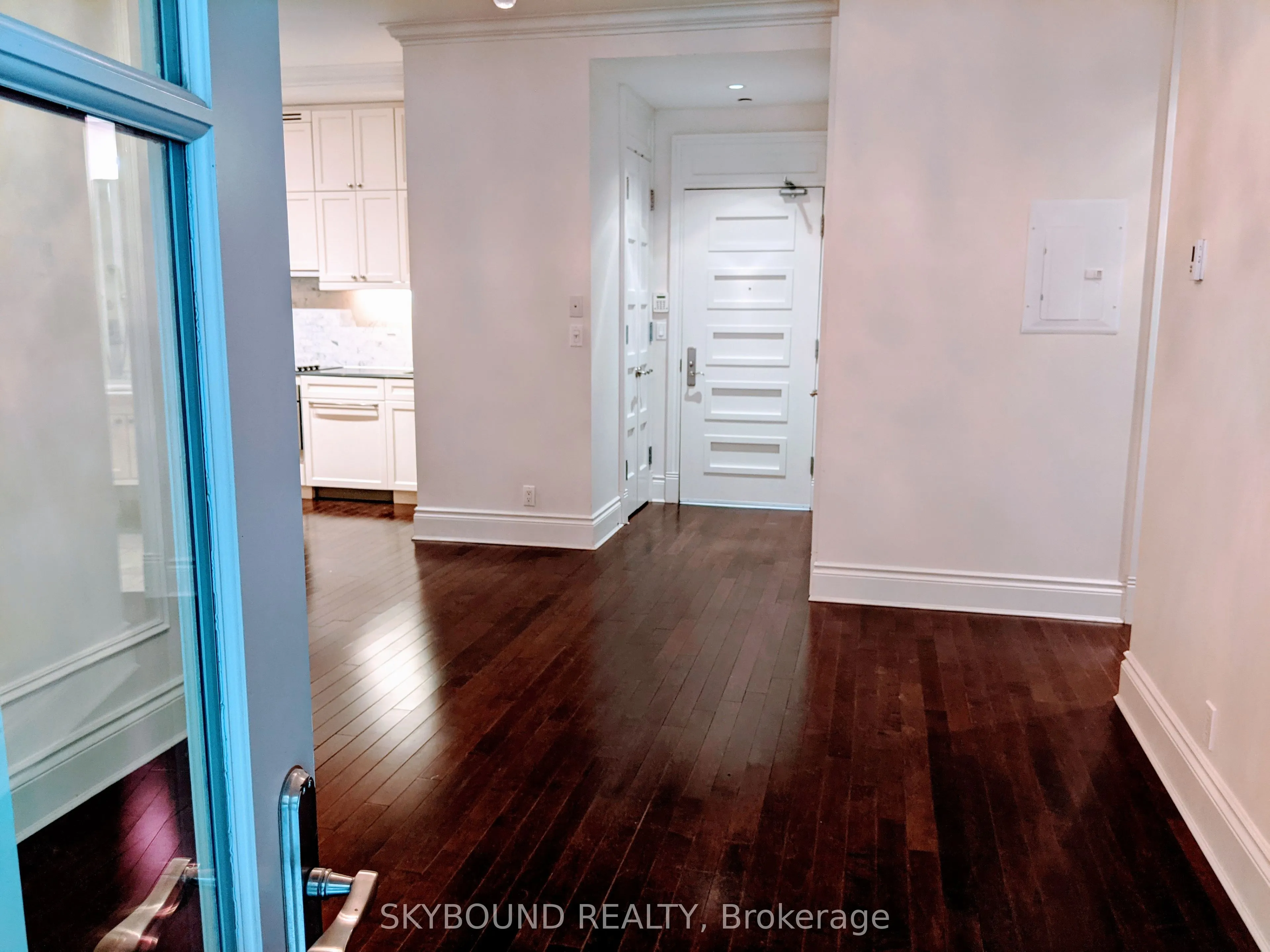 22 Leader Lane, #415