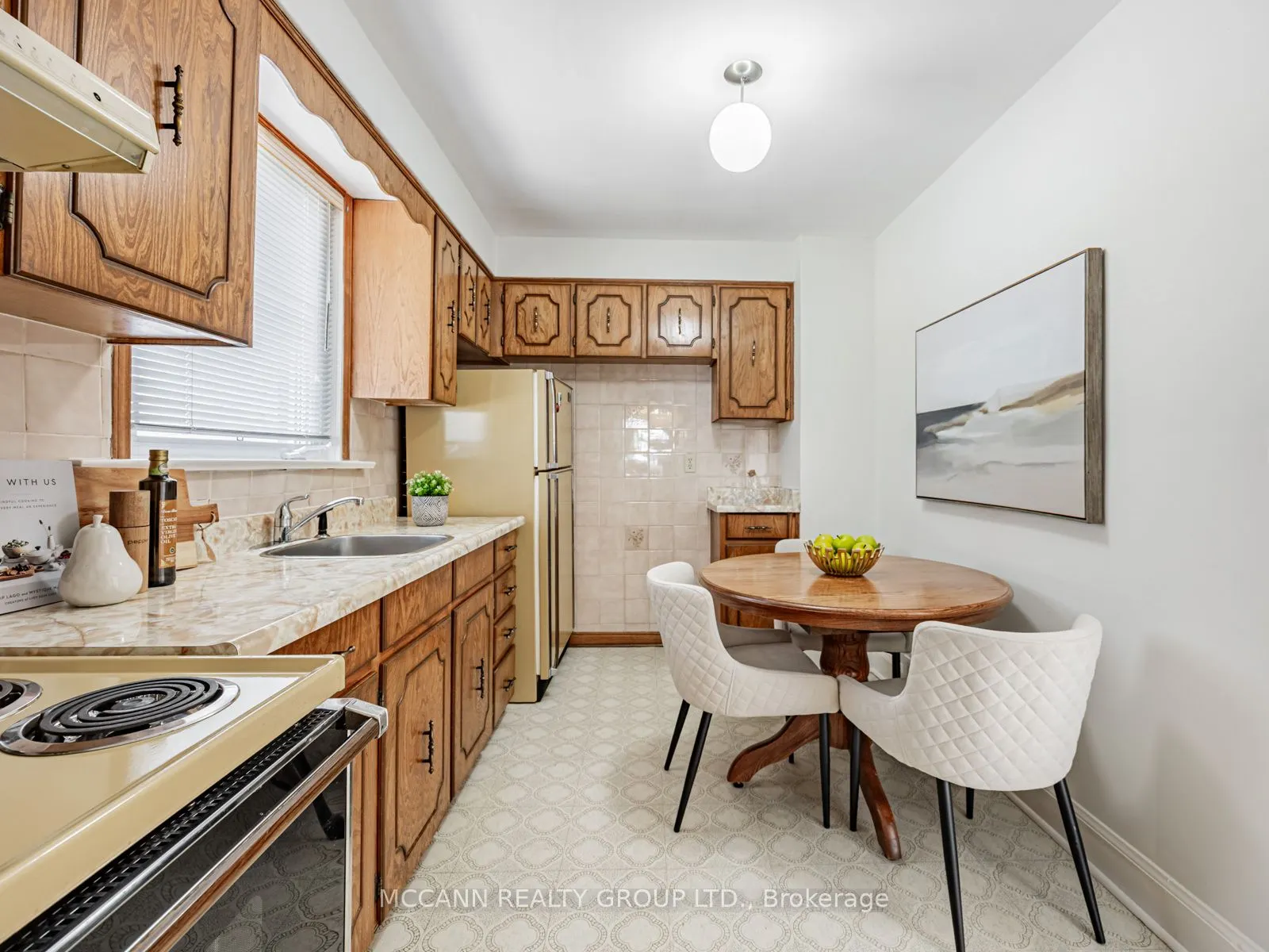 407 Roselawn Avenue