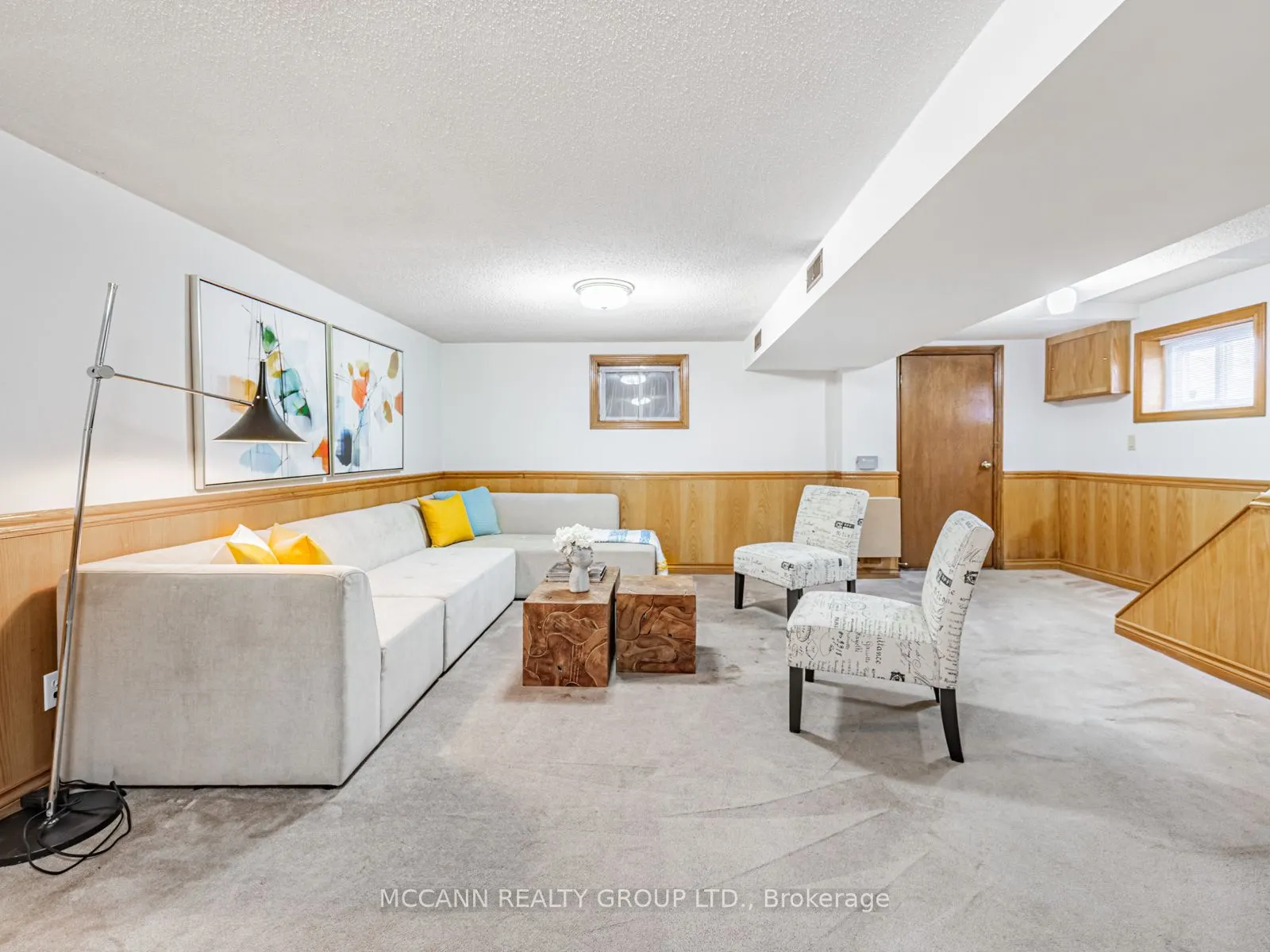 407 Roselawn Avenue